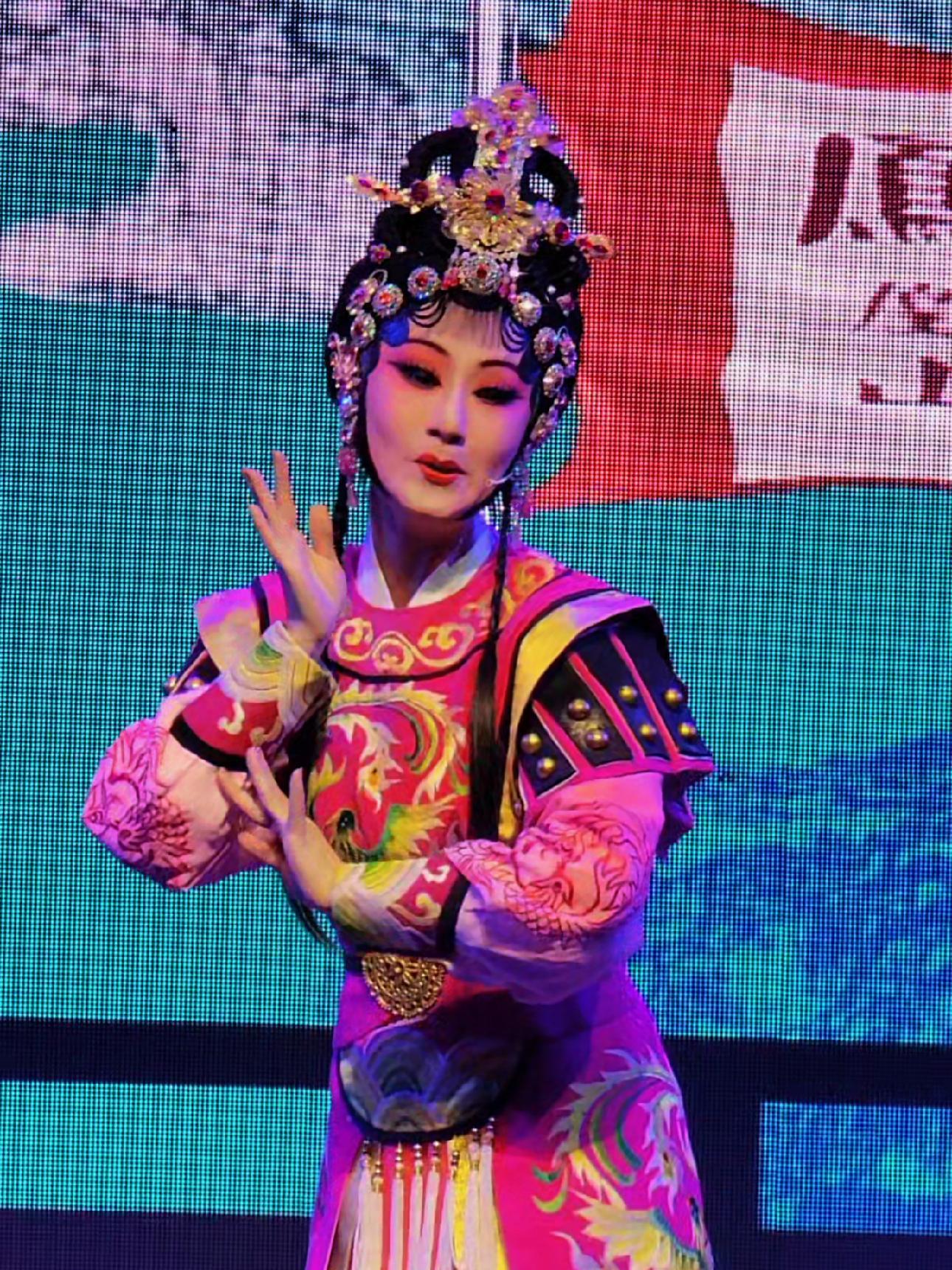 闽剧 青衣演员*赵芳艳* 真情演绎「凤凰奇缘」演出现场拍摄 剧照