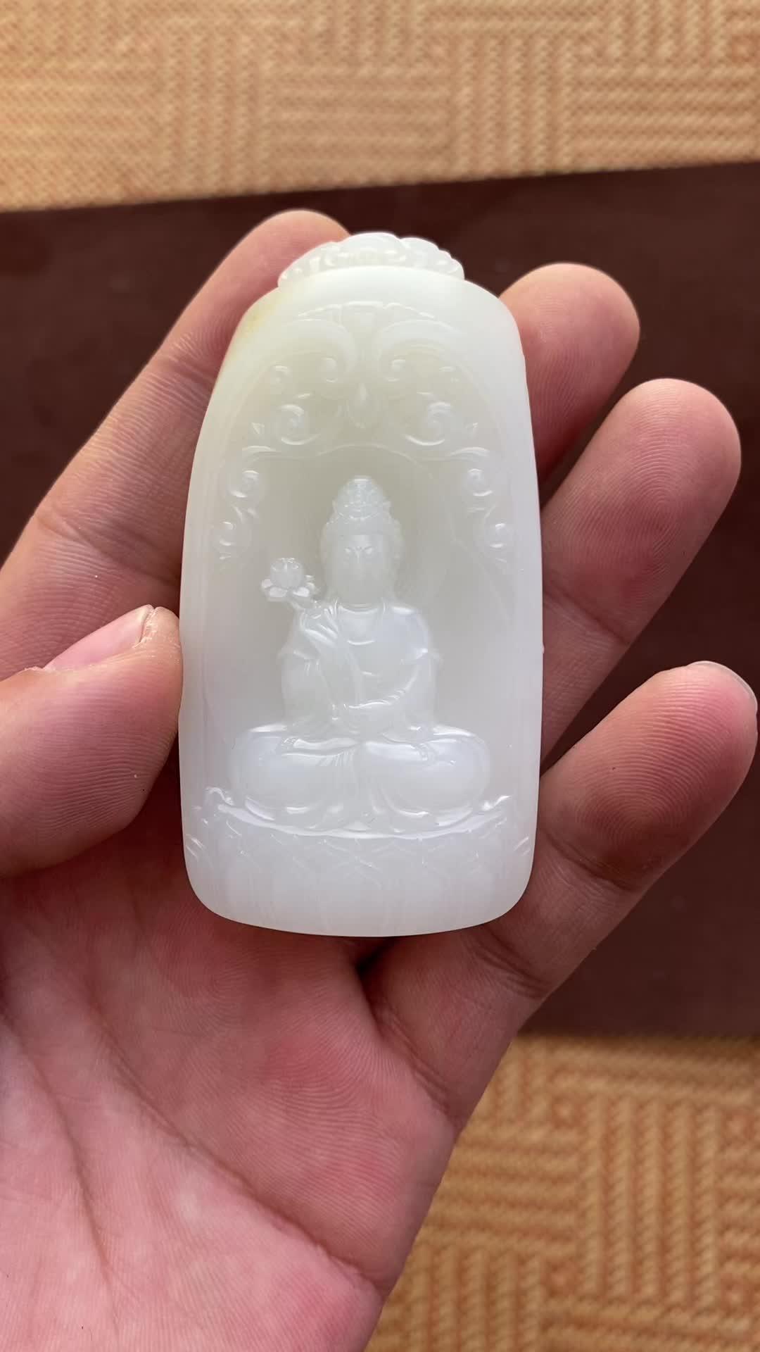 和田玉籽料 羊脂白玉 现场实拍 收藏品 忠荣玉典 莲花观音背面山水-度