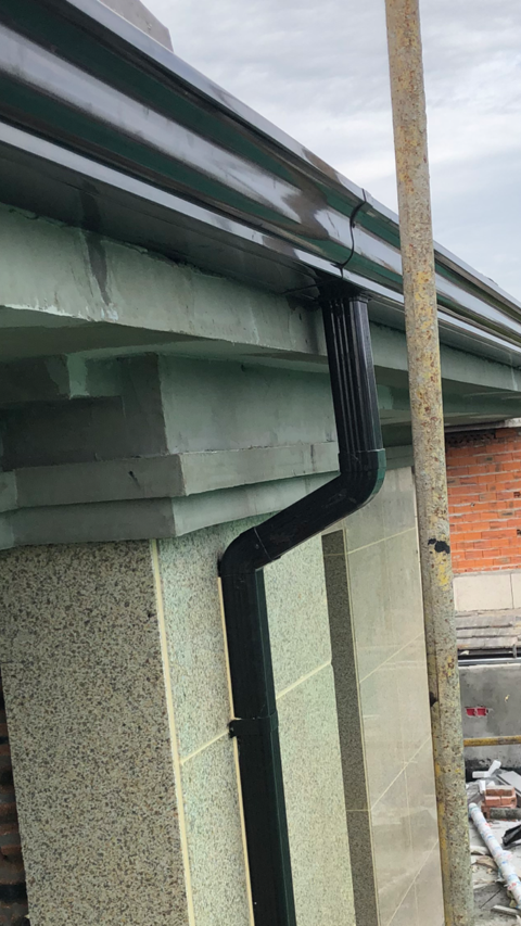 别墅铝合金天沟安装效果图