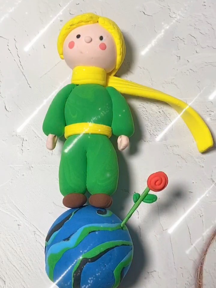 亲子手工粘土彩泥制作小王子 每个人心里都