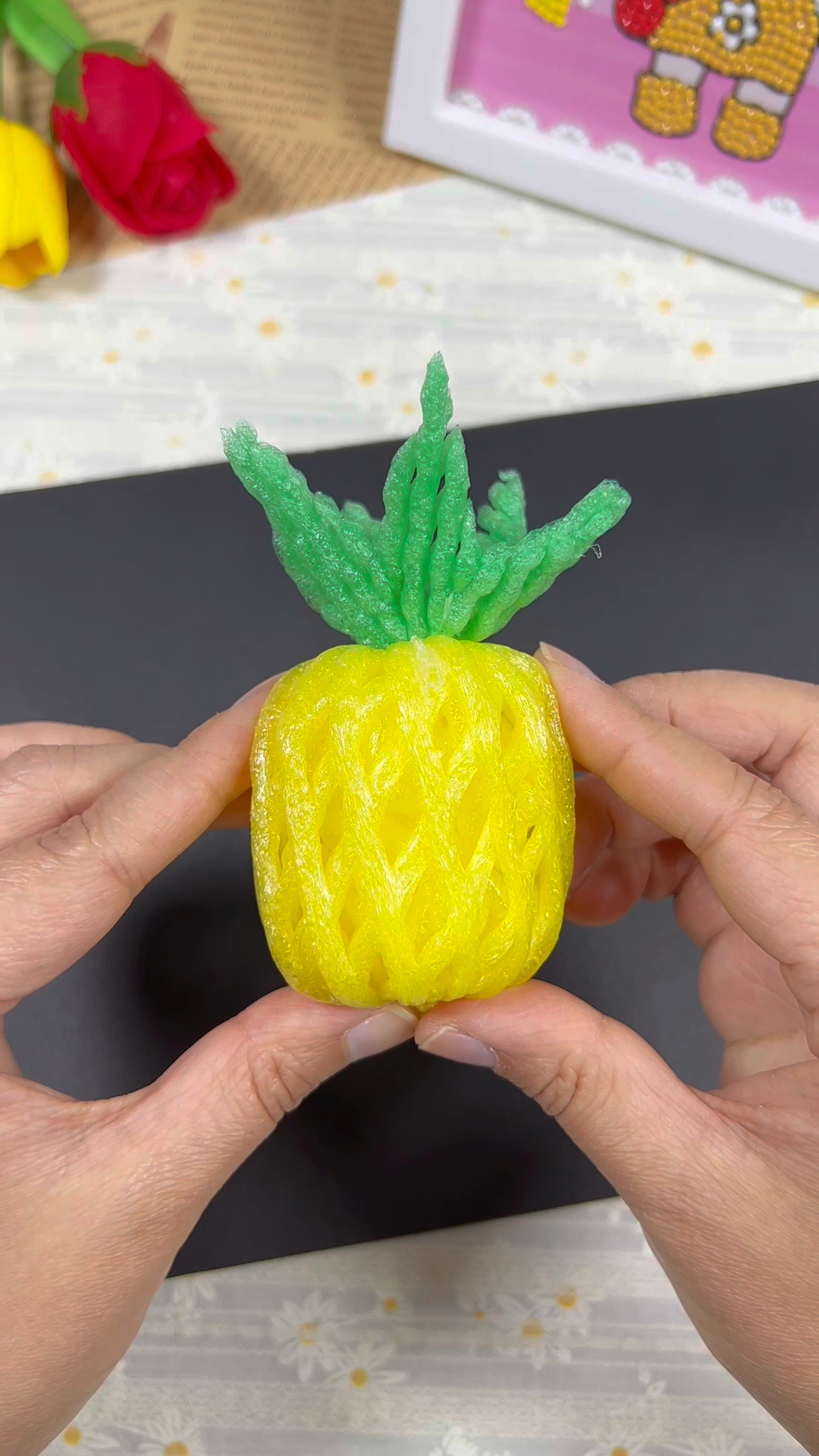 用水果套做可爱的小菠萝