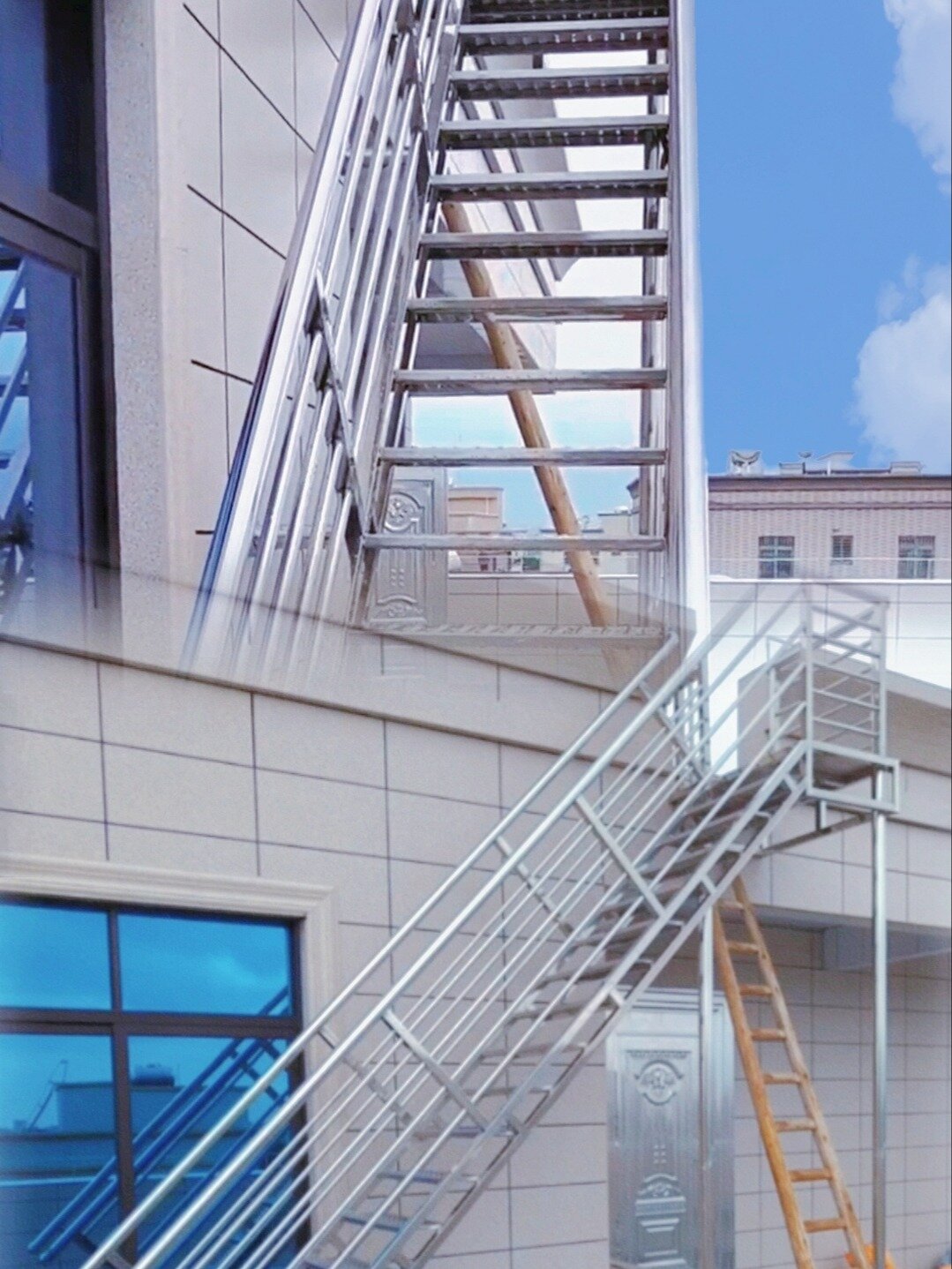 楼顶不锈钢楼梯/栏杆/护栏楼梯间栏杆