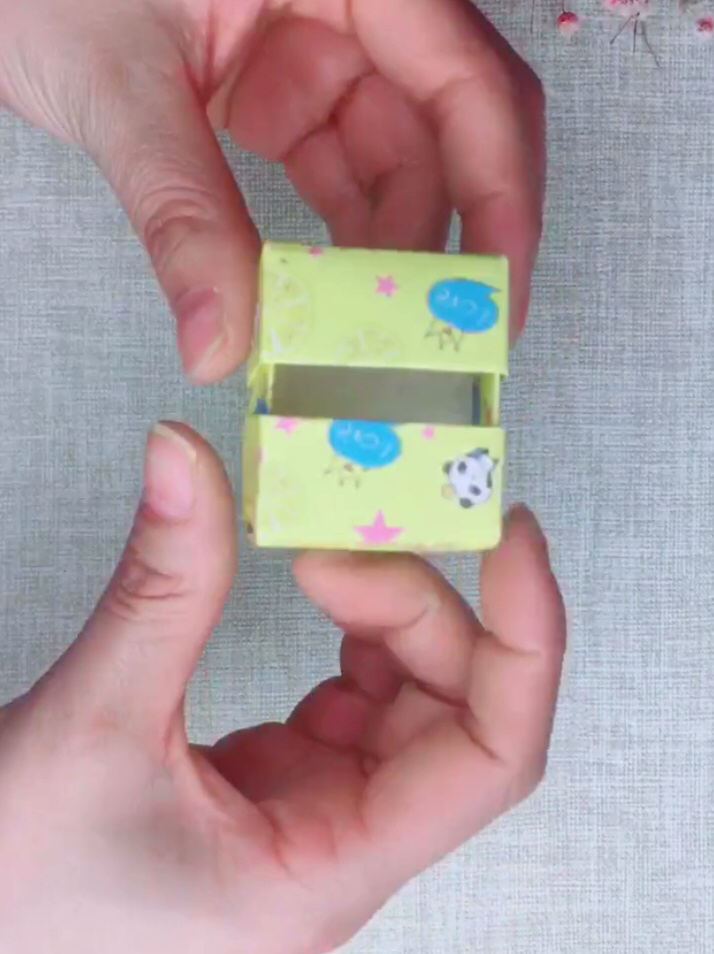 手把手教你折一个迷你存钱罐,一张纸完成