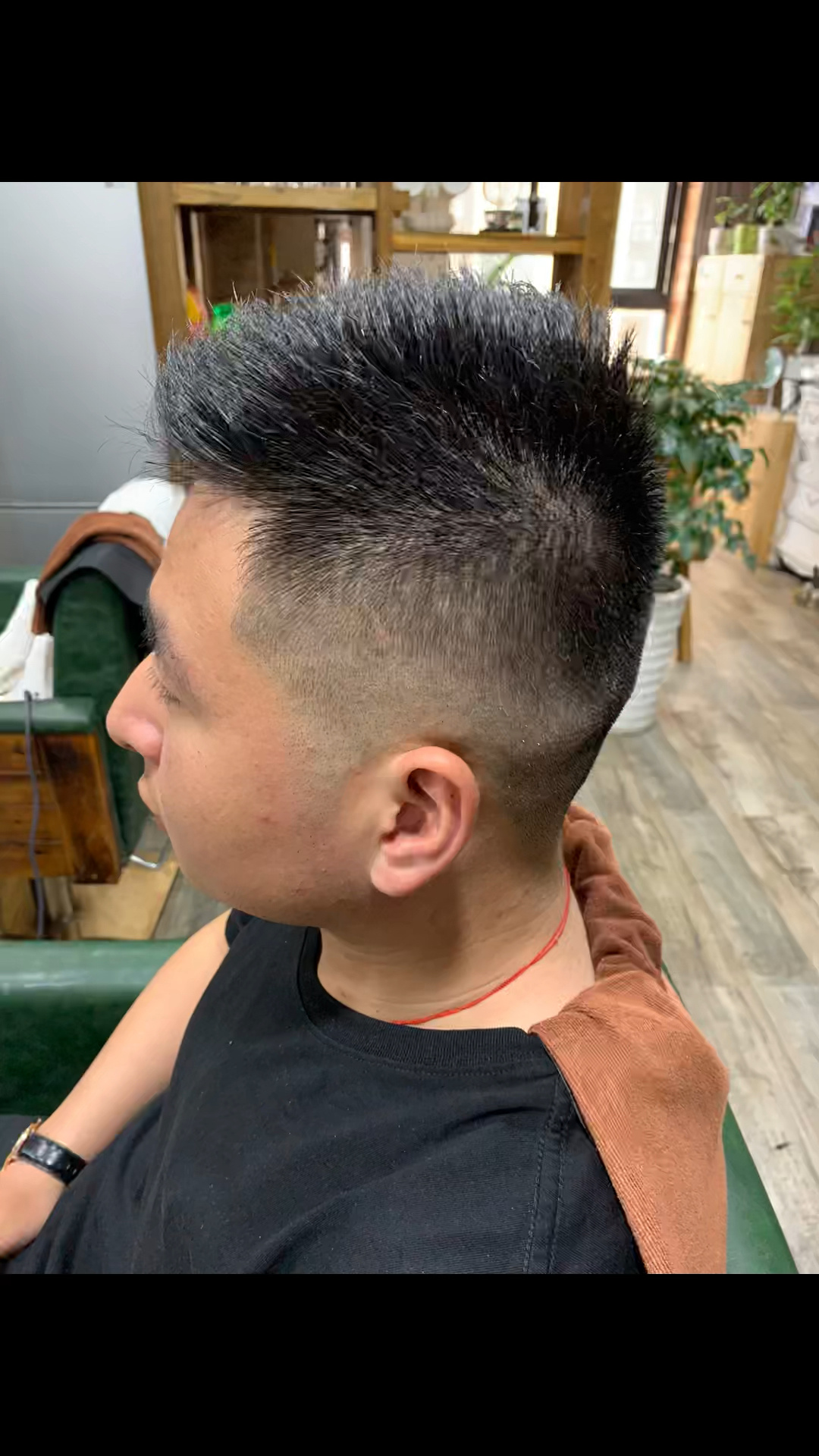 男士短发毛碎