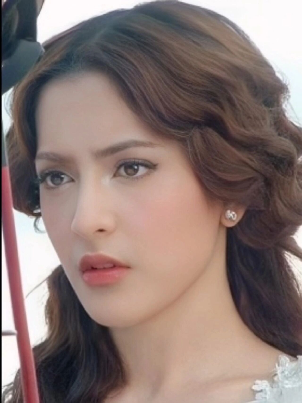 斐柏查 泰剧《旋转的爱》女主