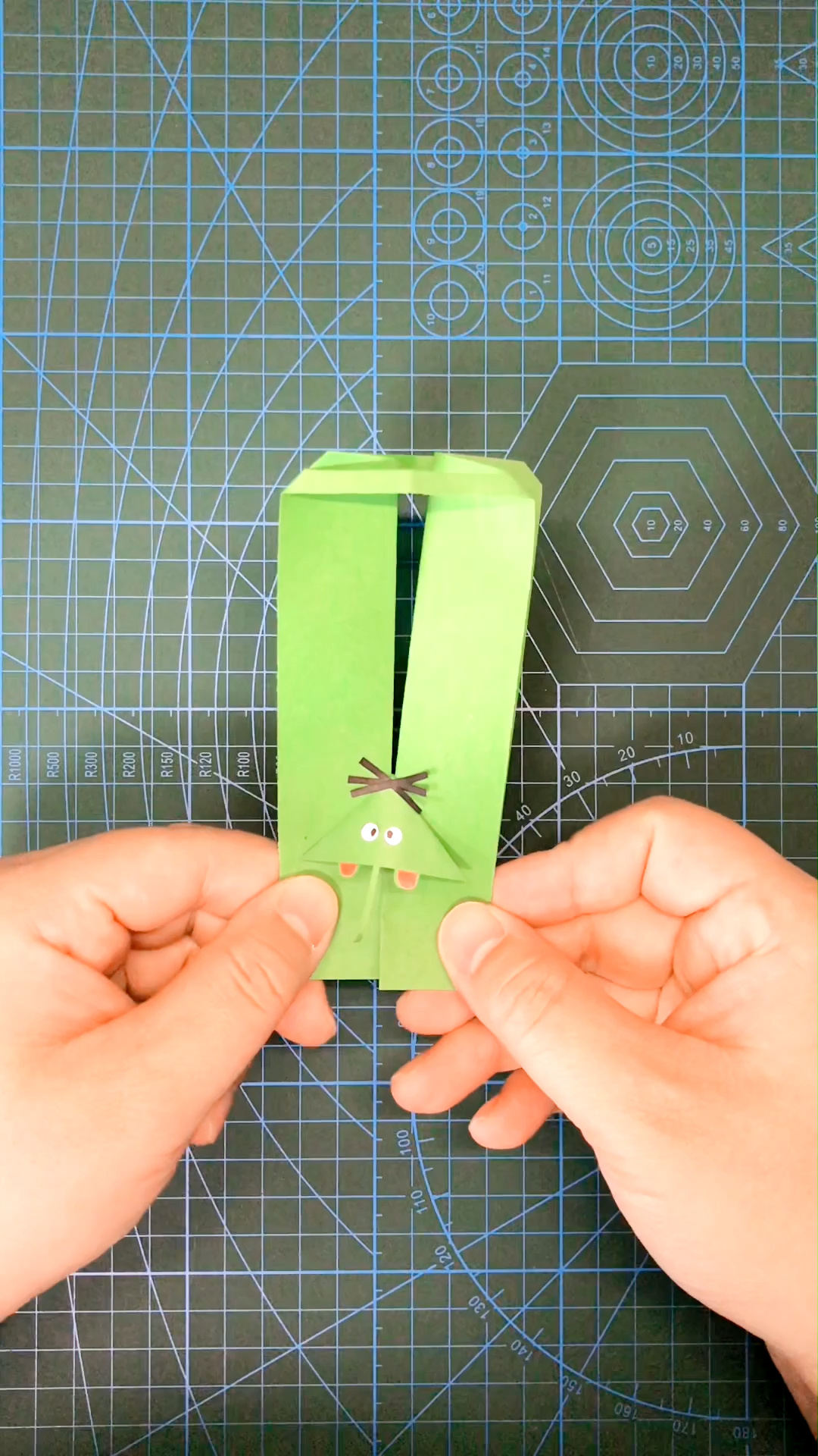 简单好玩的创意手工折纸diy-小老鼠上灯台-度小视