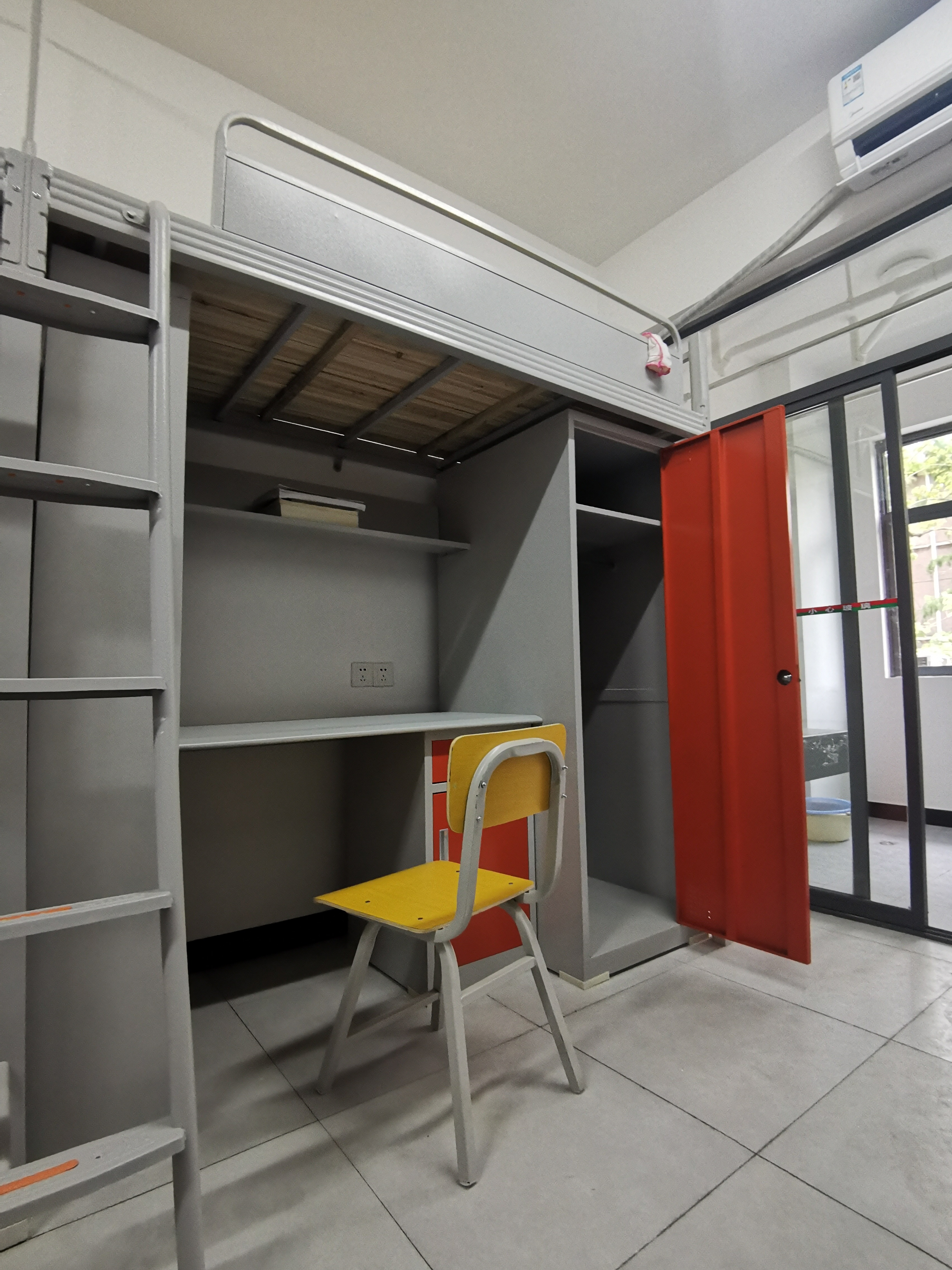 中南大学研究生宿舍(豪华四人间)