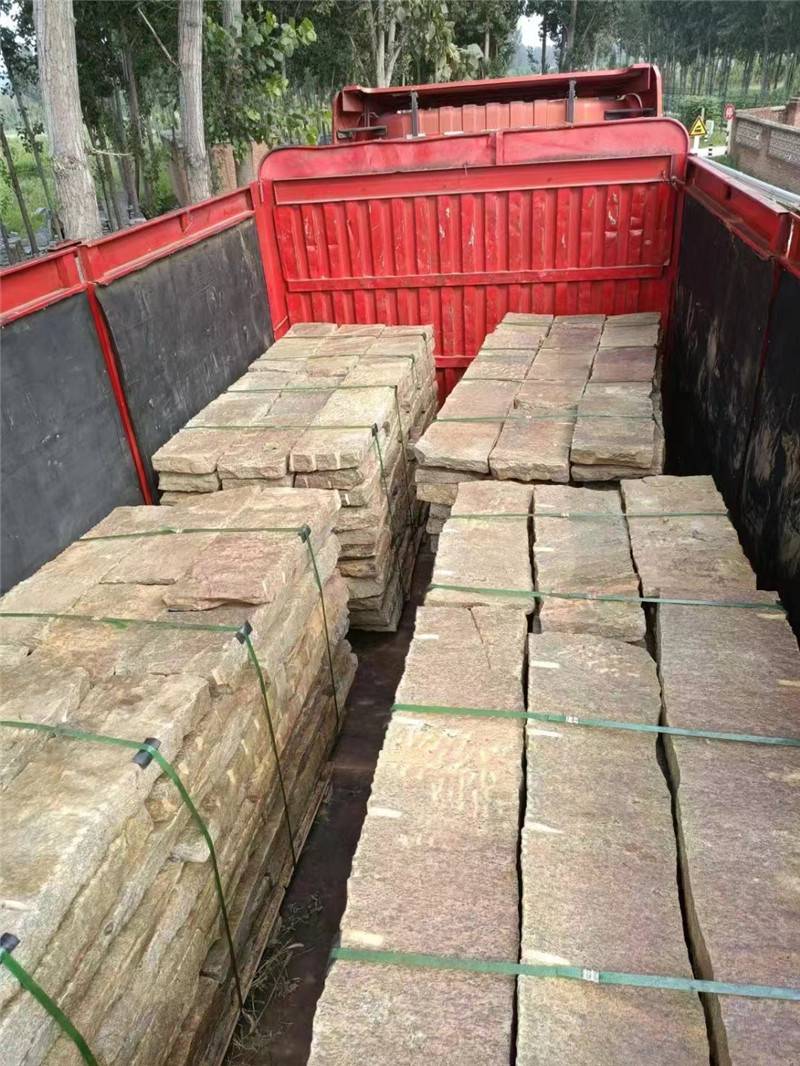 老石板垒墙石 规则长条石地铺石 锈色板岩旧石条 红色条石厂家-度小视