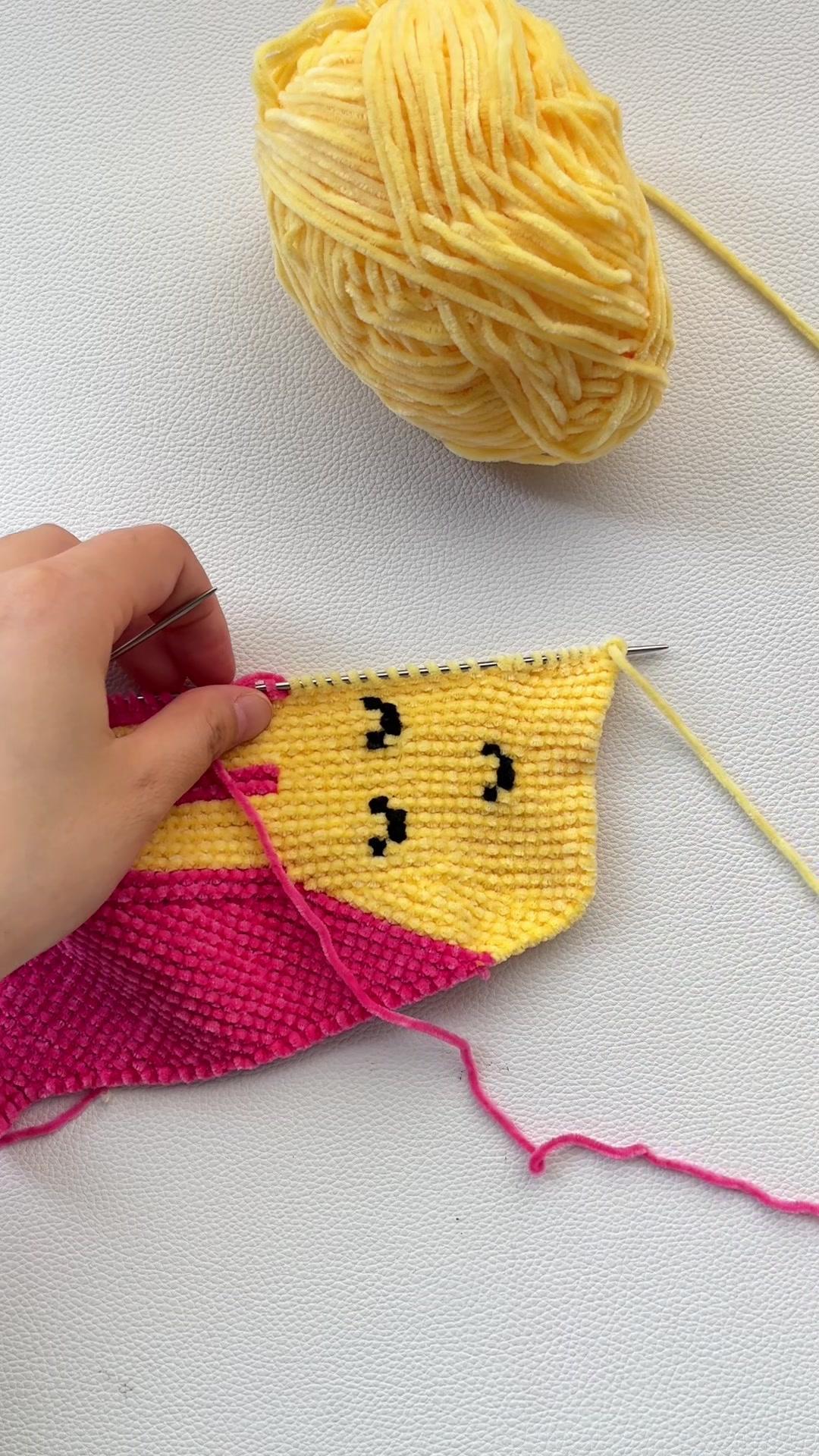 美人兔棉鞋侧面收针演示 手工拖鞋教程 手工毛线编织-度小视