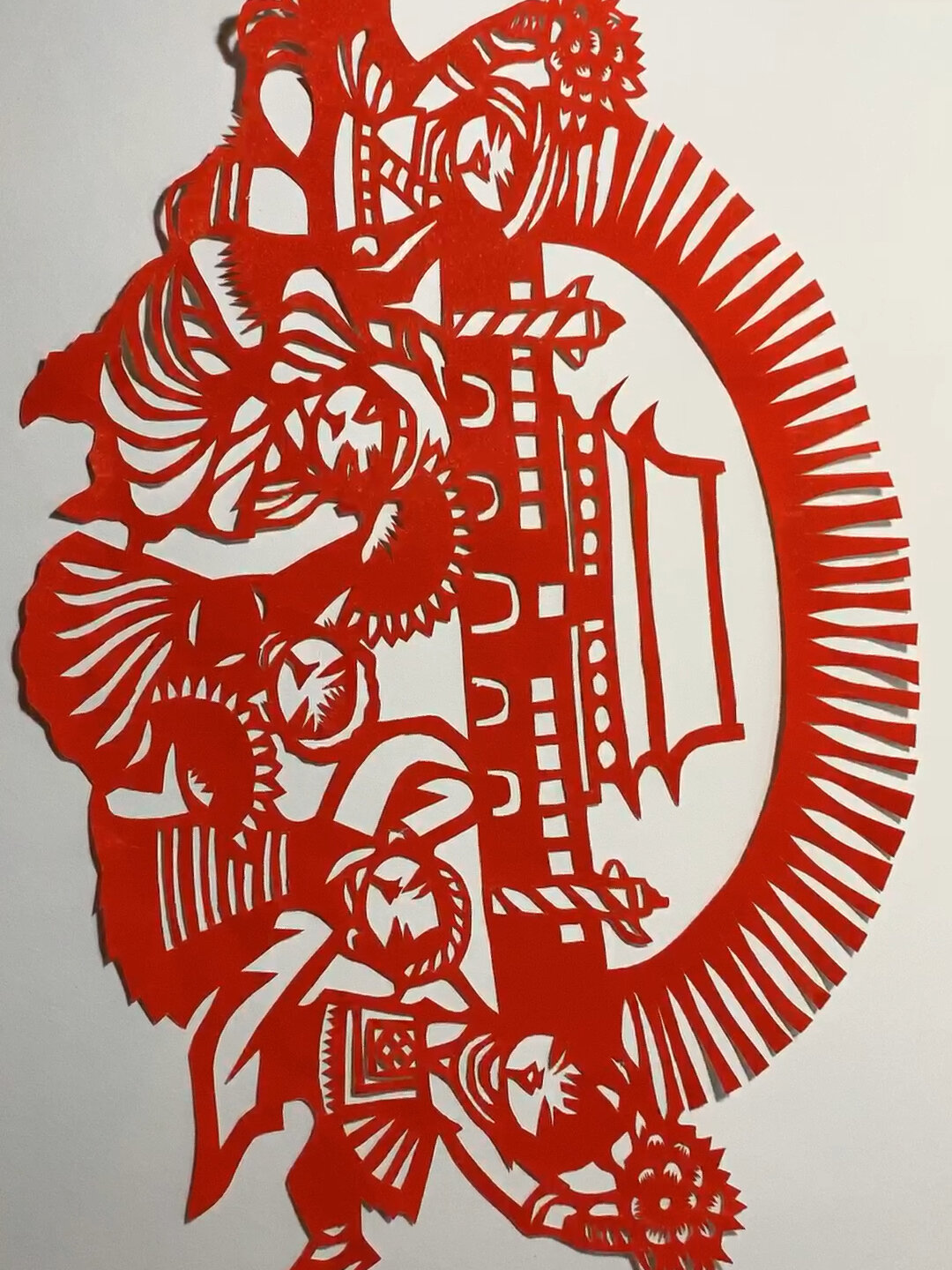 民族团结一家亲剪纸