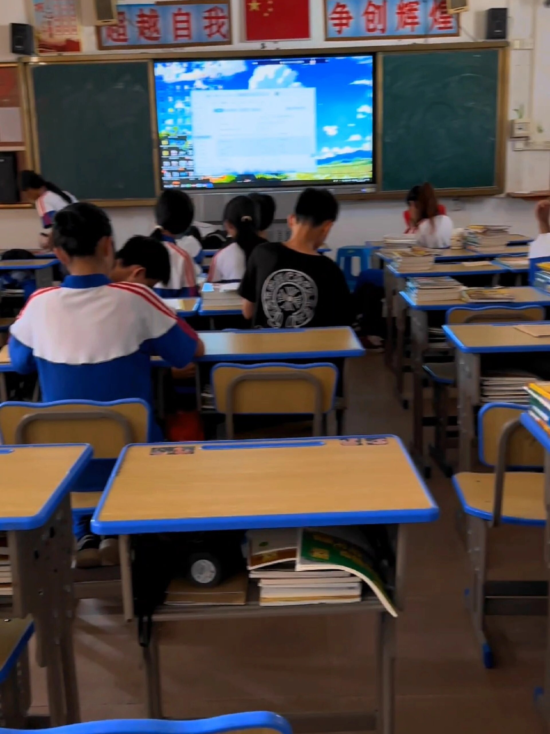 原创拍摄学校教室素材