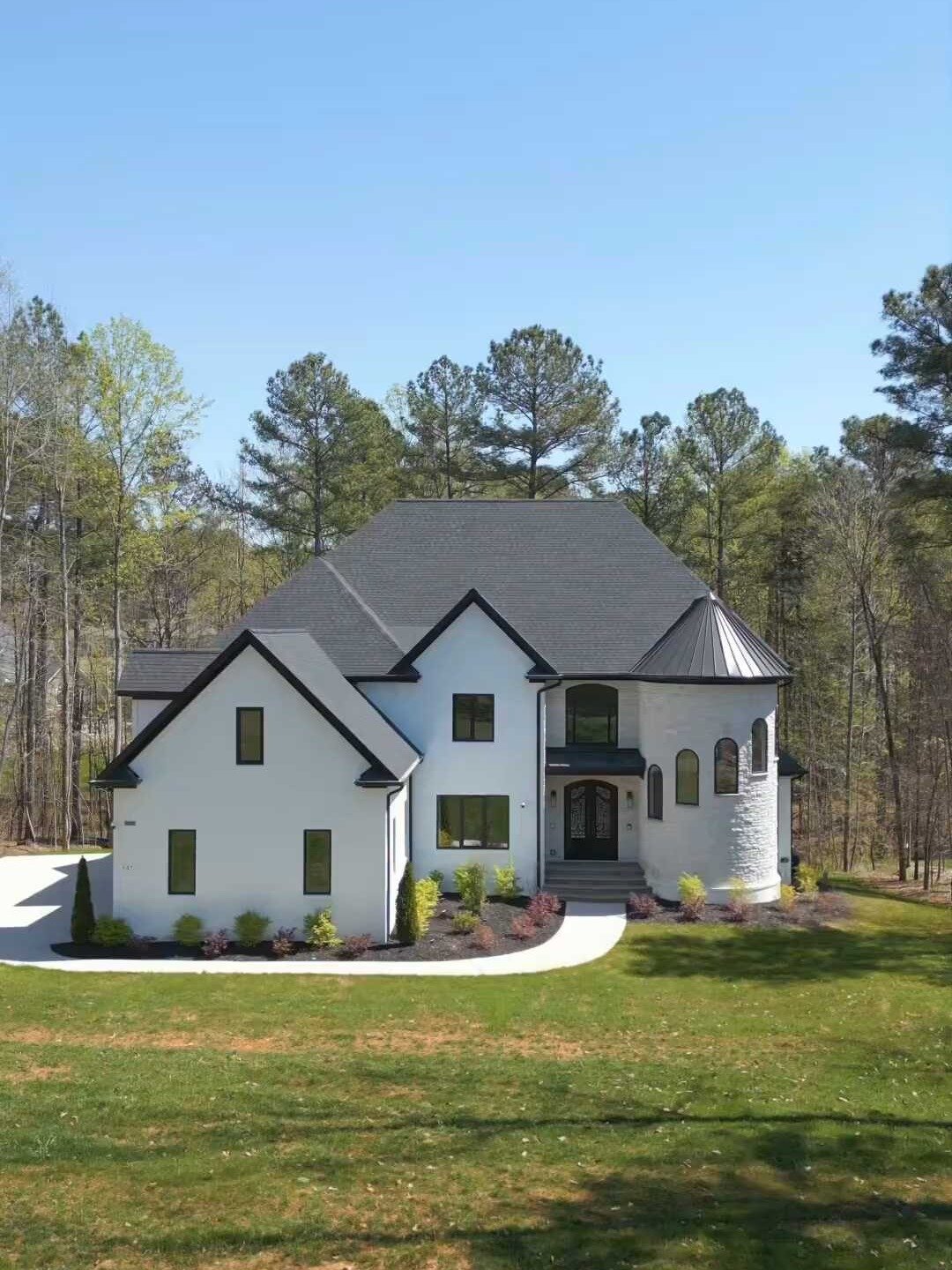 坡屋顶乡村复古小城堡-自建房别墅设计