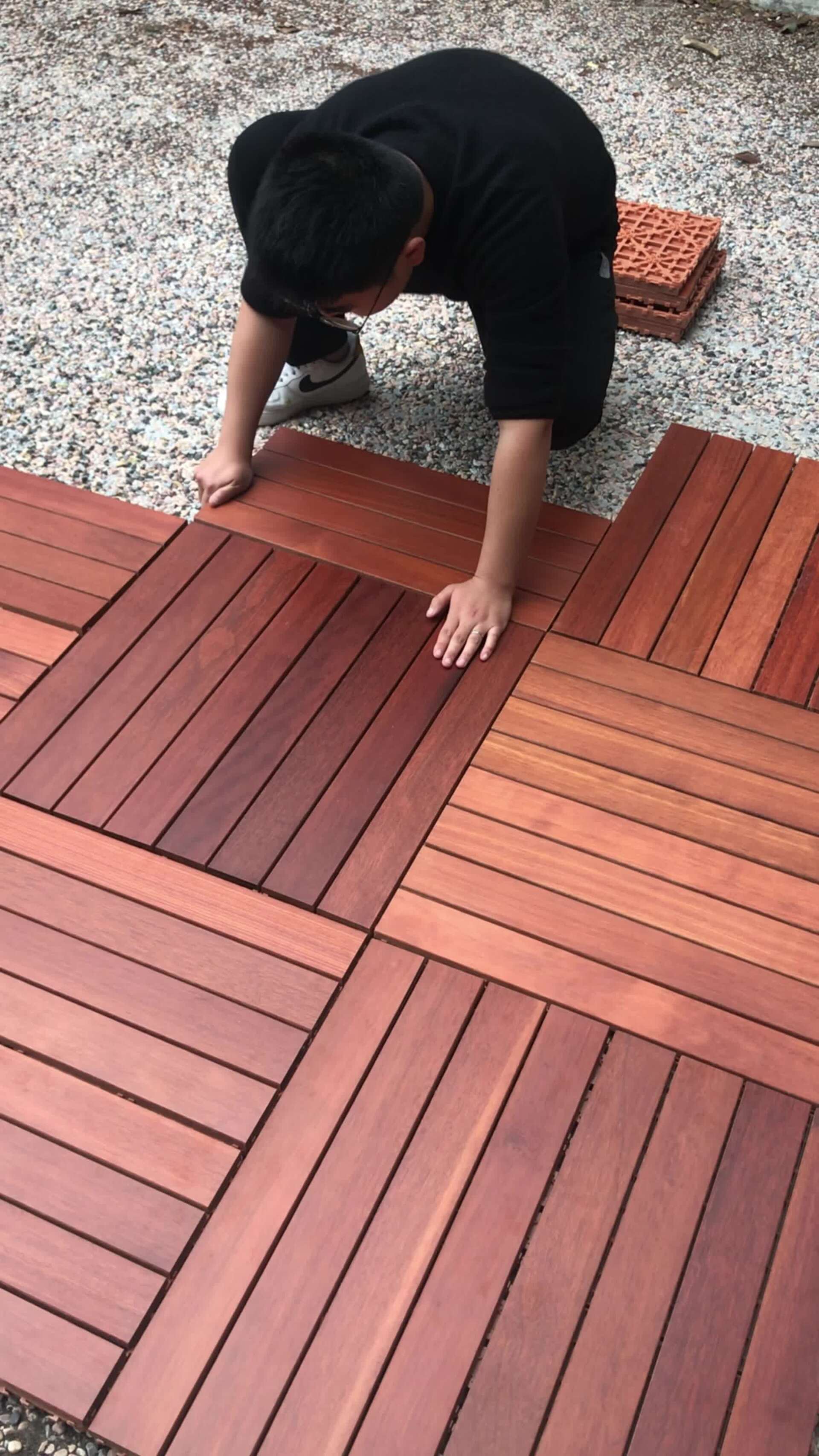 小露台花园改造第一步,先铺个防腐木地板!