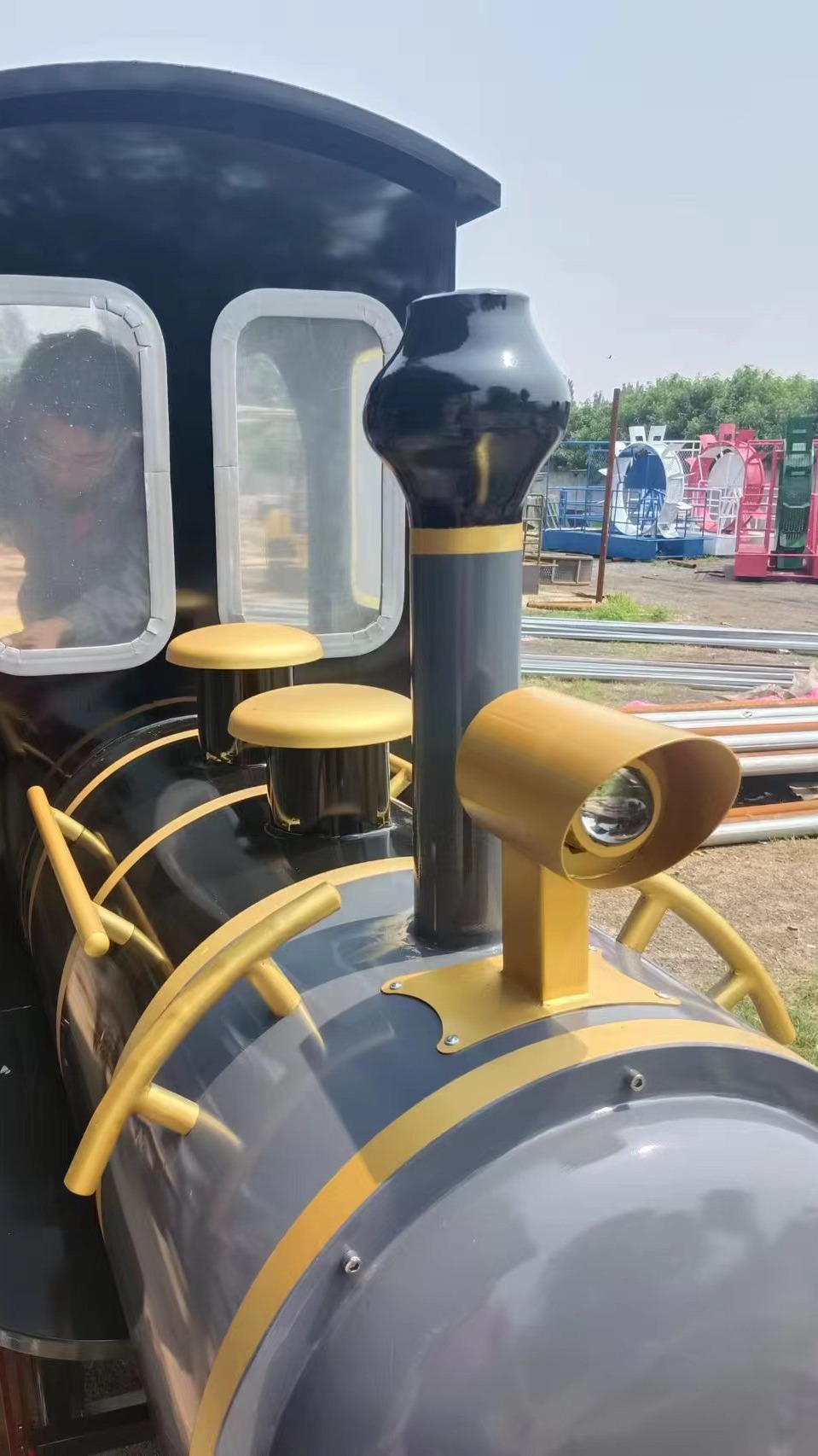 网红轨道小火车户外旅游景区农场花海稻田骑跨式有轨观光车设备