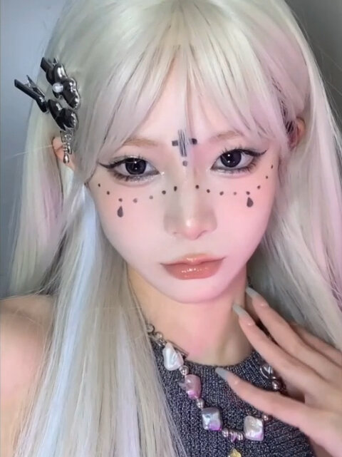 暗黑神灵少女|万圣节妆容教程～赶紧收藏!