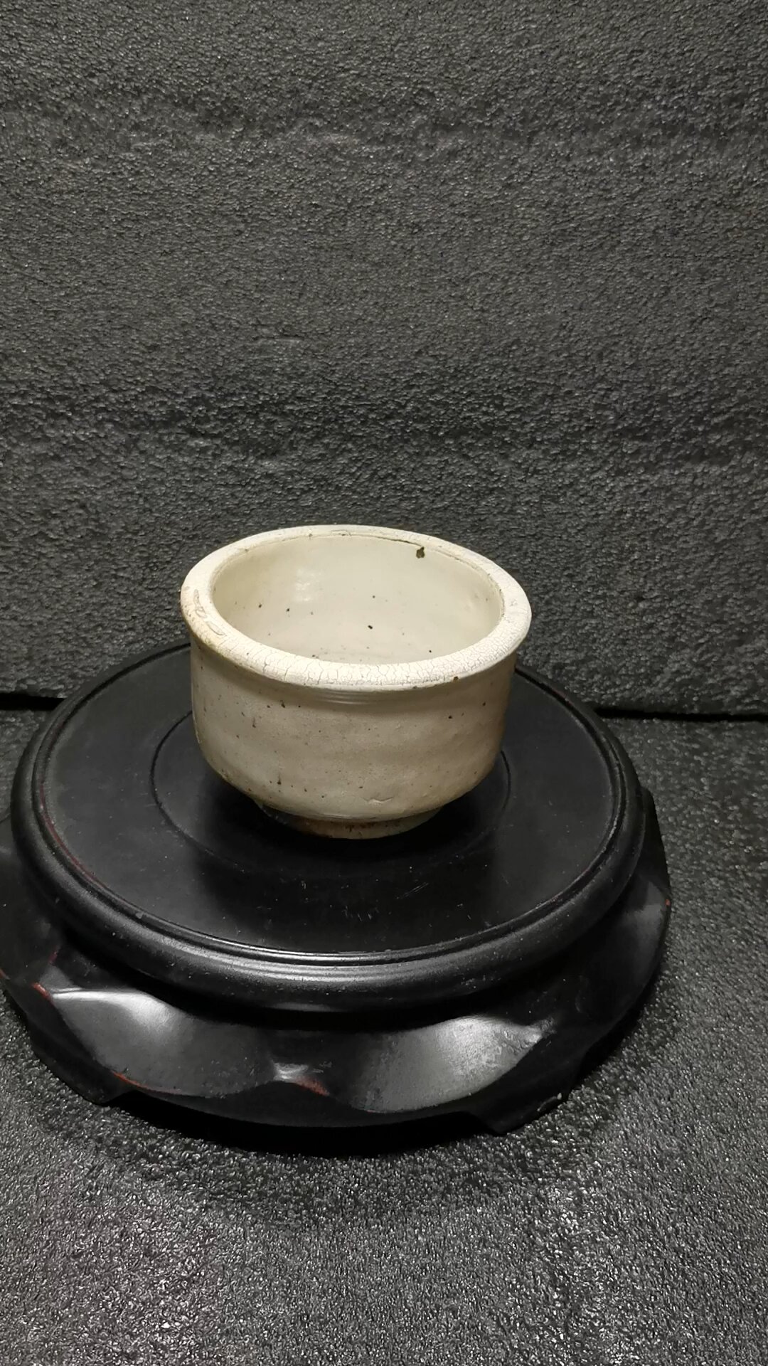 唐代鲁山段店窑白釉钵式杯,釉好型美