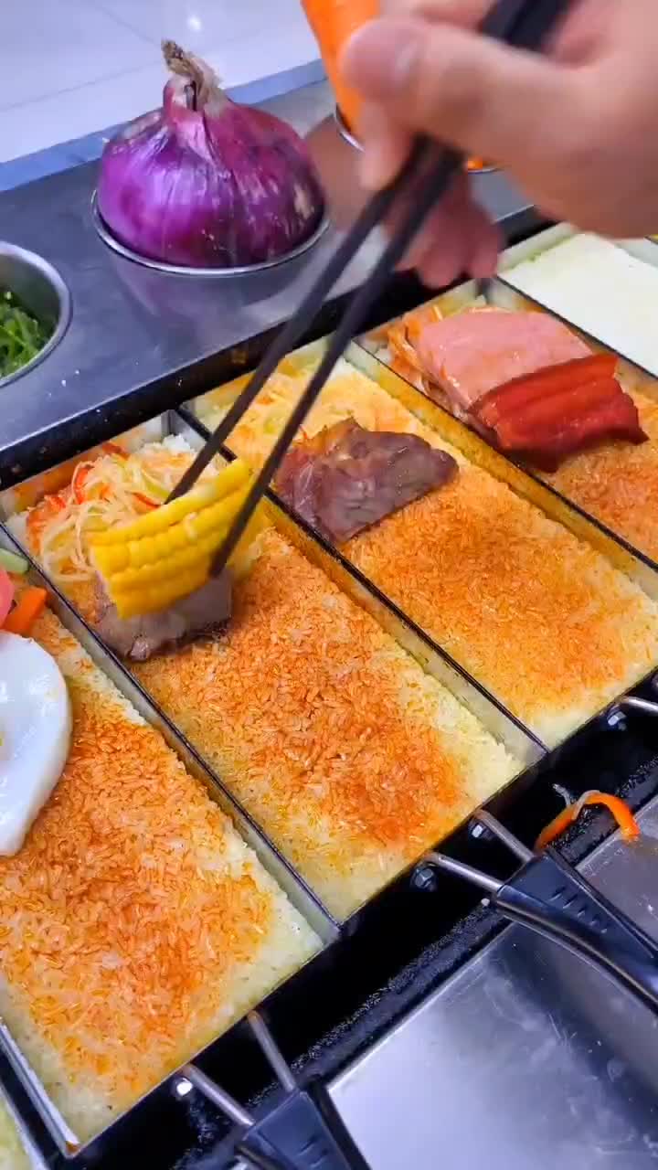 一人摆摊加入大米即可的湘西土匪锅巴机-度小视