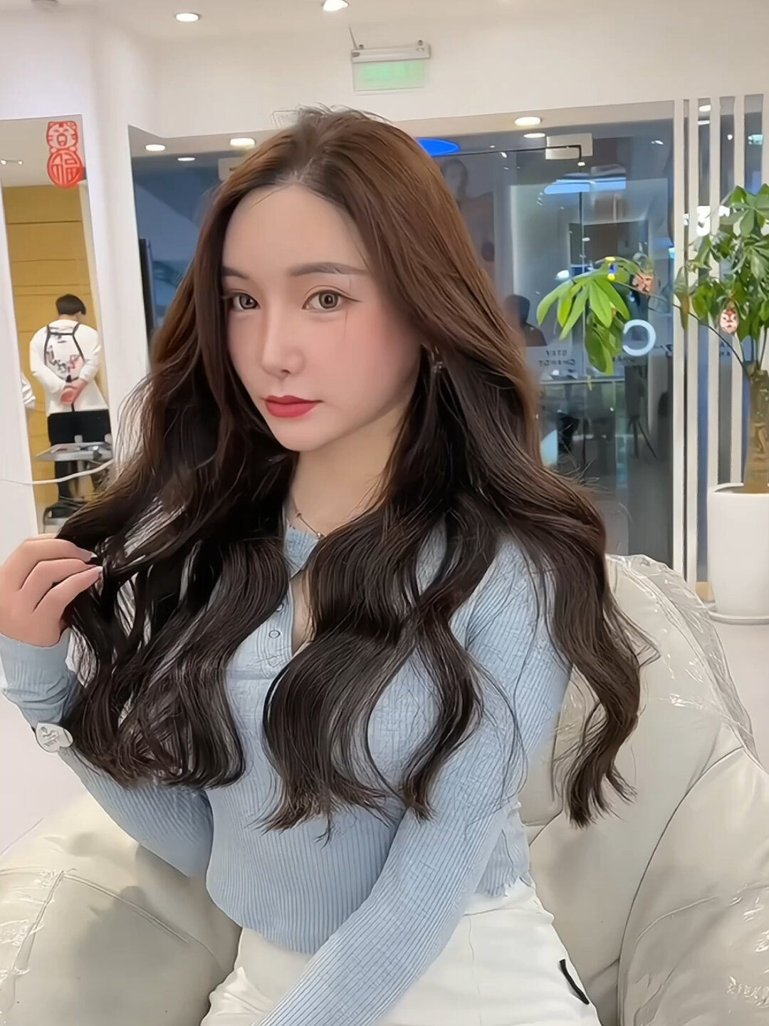 接发不仅可以增加头发的长度