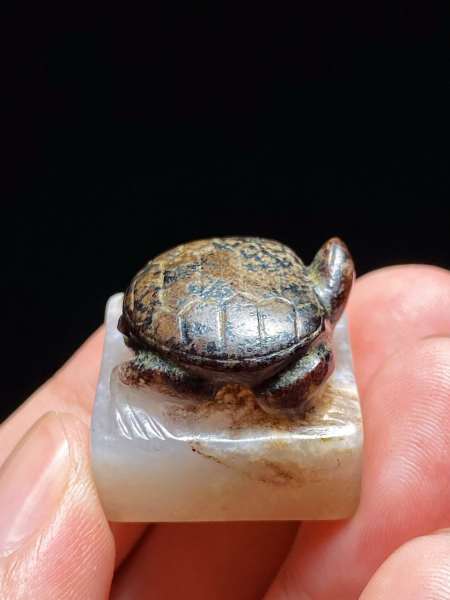 汉 和田玉籽料 白玉黑沁 龟钮 印章 玉印-度小视