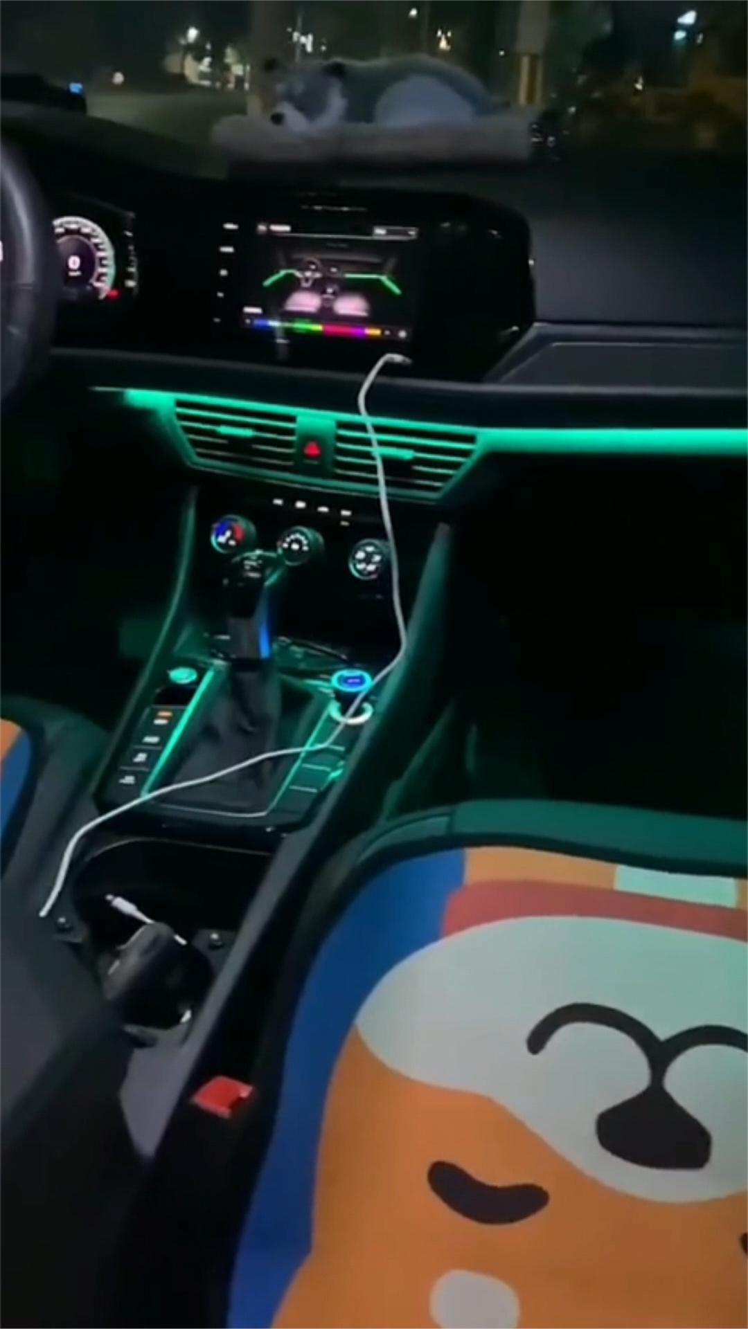大众新速腾升级全车高亮版内饰氛围灯,车内科技感十足!-度小视