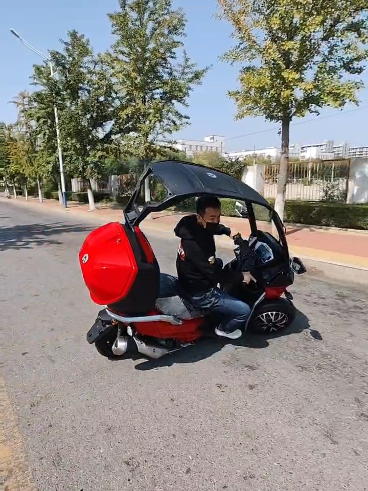 阿迪瓦adiva ad1倒三轮摩托车