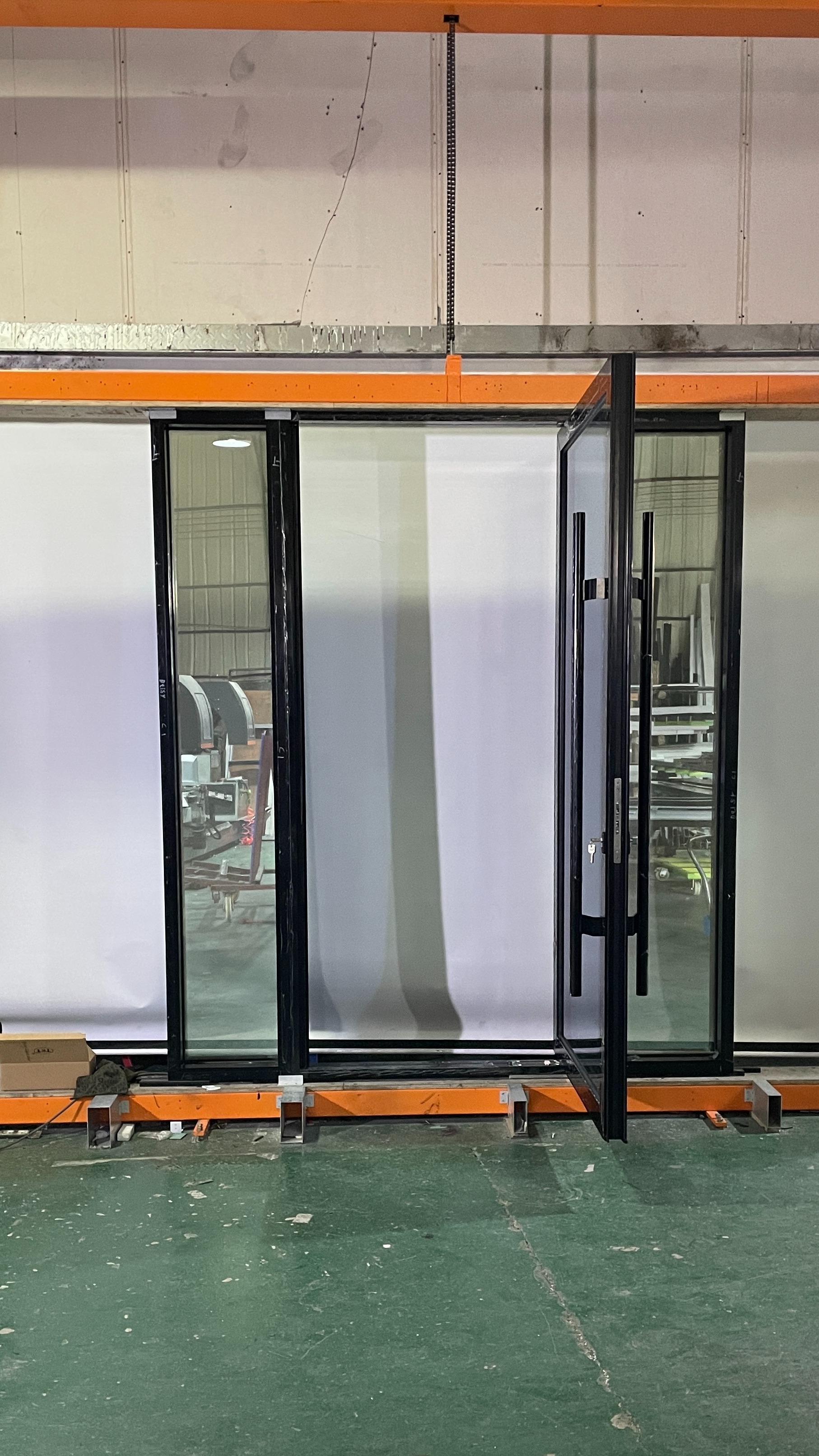 铝合金断桥地弹门