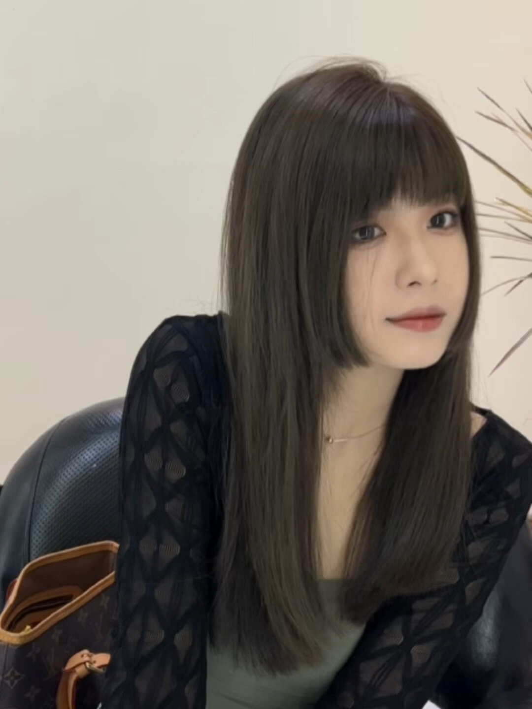 闺蜜都夸好看一刀切中长发简单好打理高级