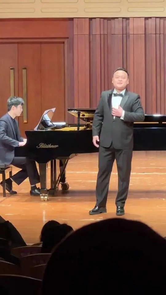 中央歌剧院男高音歌唱家徐森"我爱你中华" 美声唱法 男高音 声乐 古典