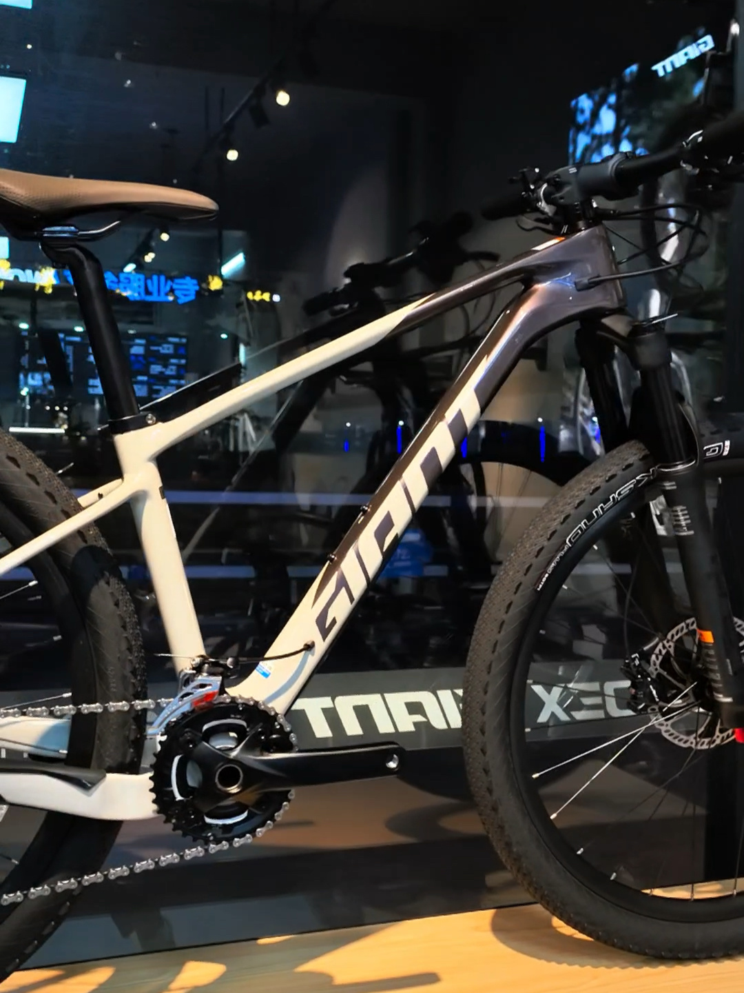 25秒带你装台捷安特 xtc adv3