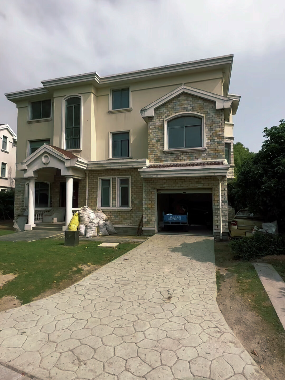 嘉定独栋别墅,纯毛坯,改建空间大