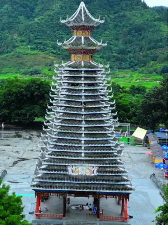 榕江三宝侗寨鼓楼 三宝鼓楼始建于清道光年间,咸同年间被毁,光绪十七