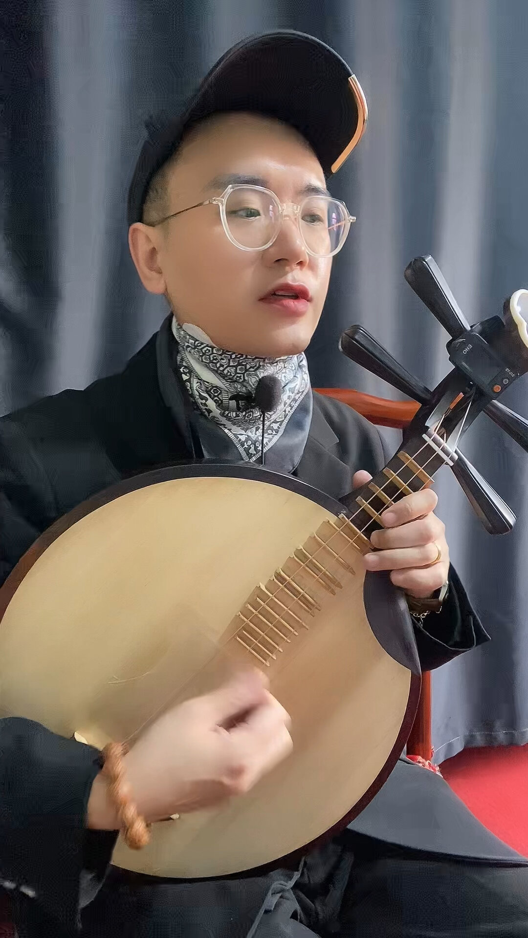 学习京剧月琴弹奏方法