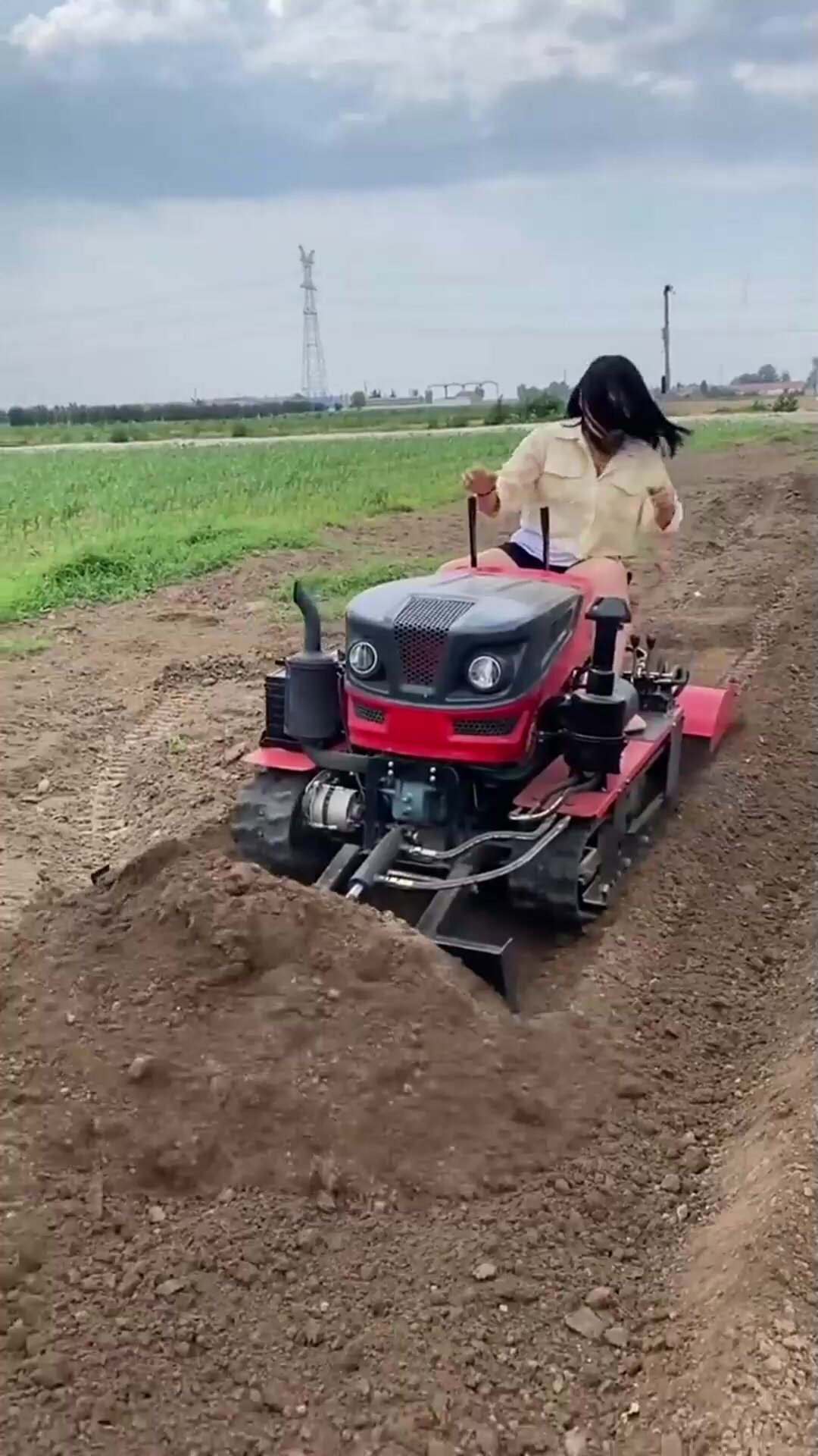多功能微耕机小型耕田机旋耕机价格表小麦