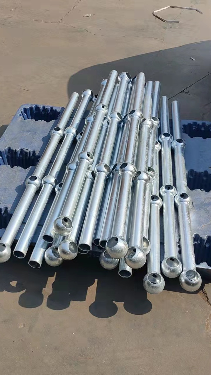 热浸锌球形栏杆定做工厂 两球球接立柱-度小视