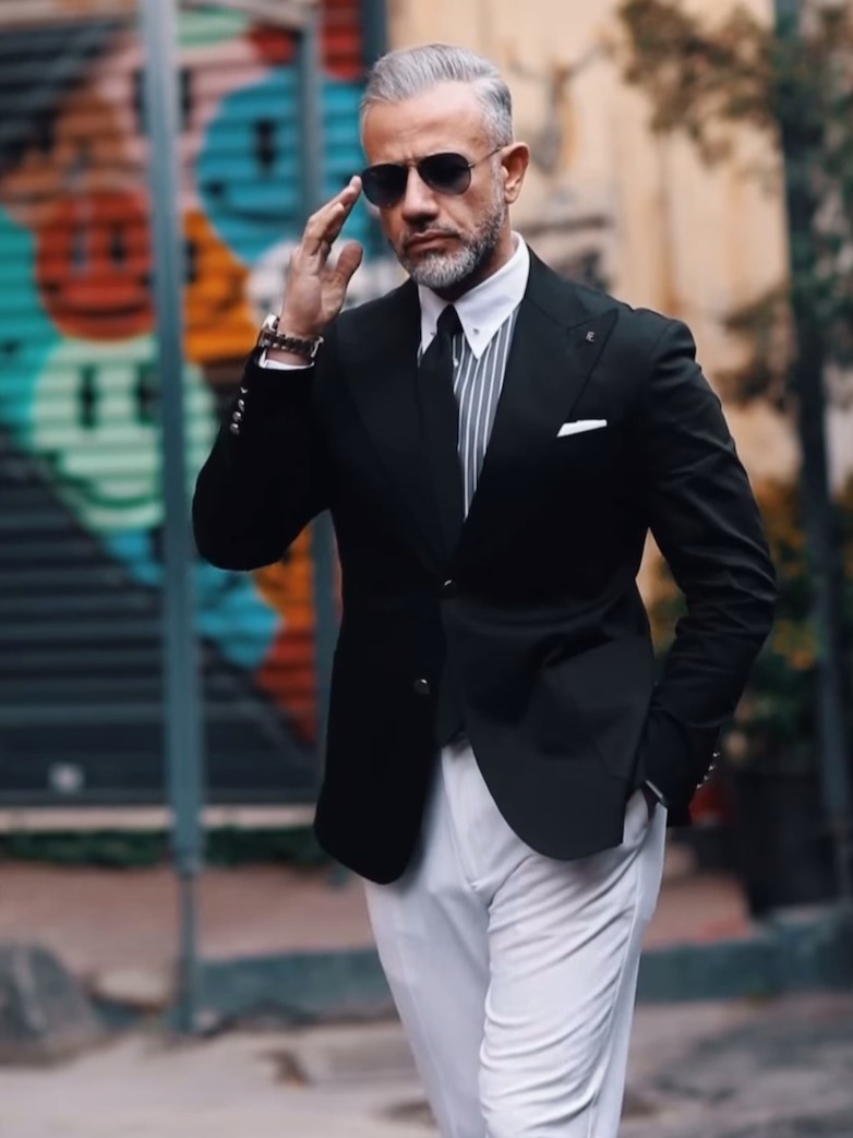 黑西装就应该这样搭配