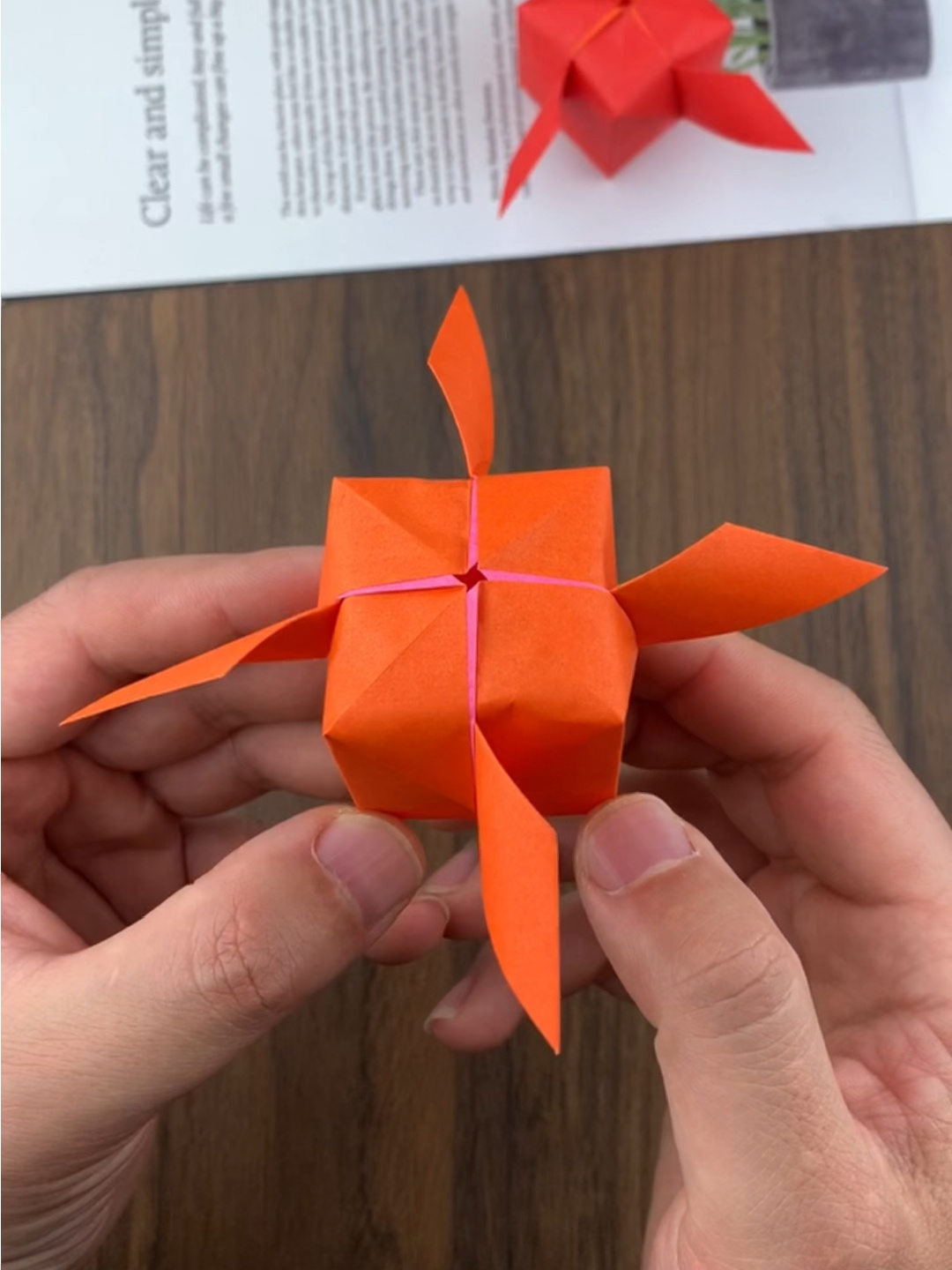 简单又有趣的转转乐折纸,你也快来试试吧!