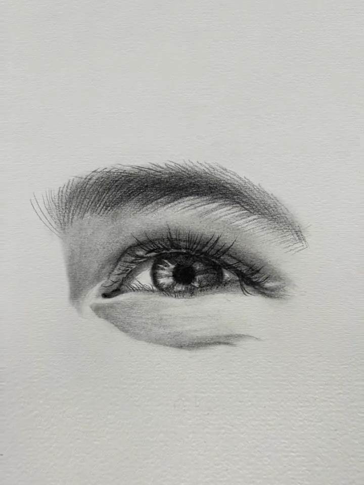 微笑的眼睛怎么画 快来学哦!