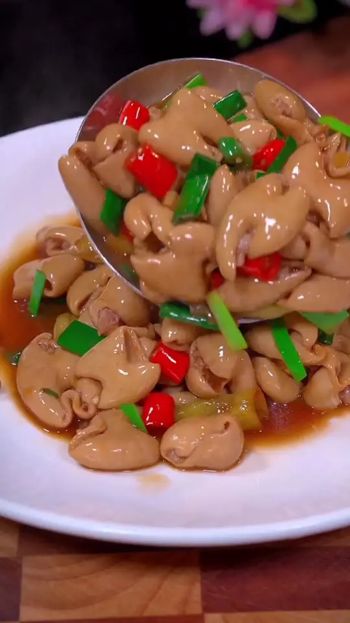 肥肠这样做老公超级爱吃炒肥肠家常做法