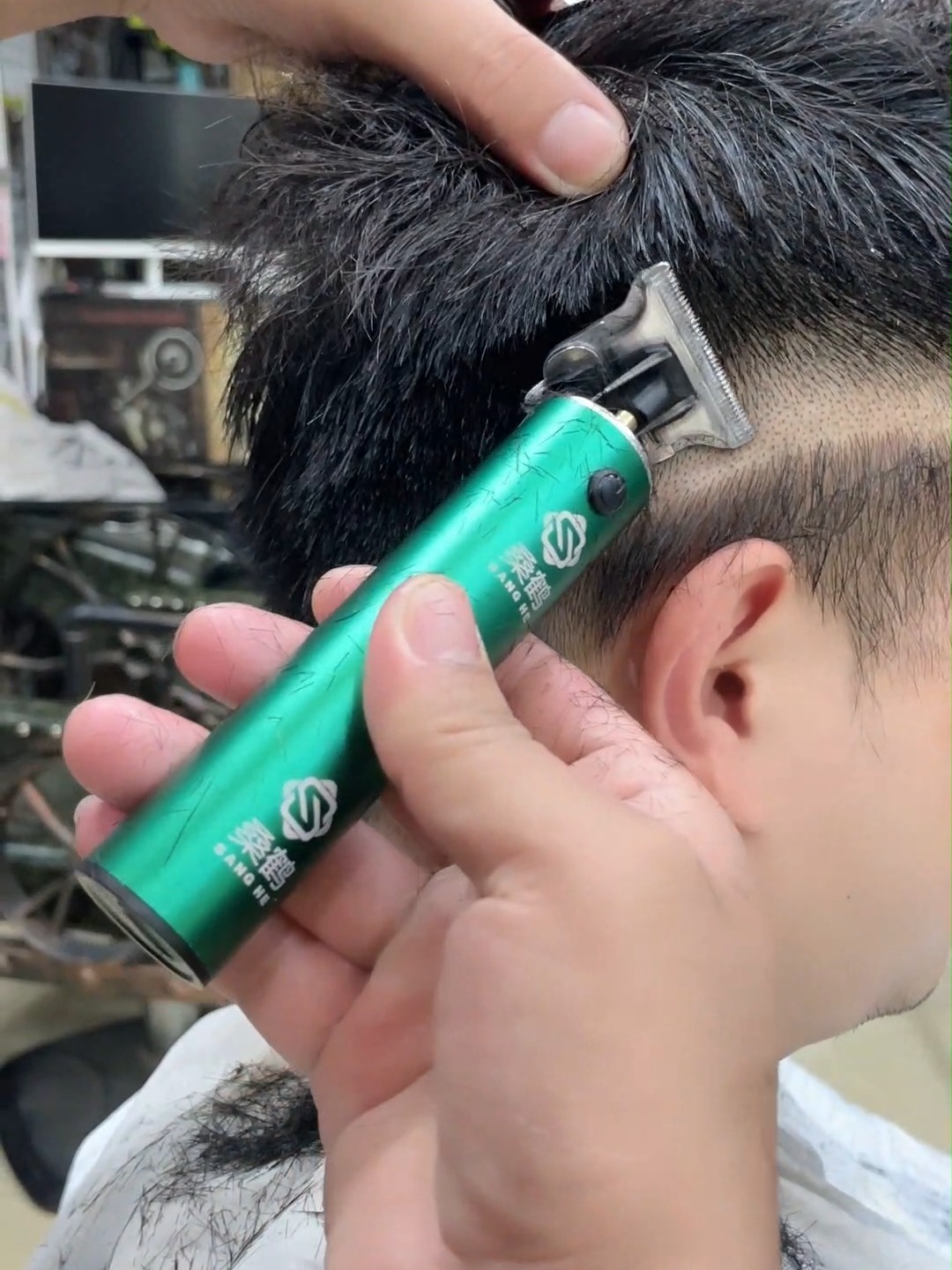 德国品质理发器电剪推剪头发家用充电式理发