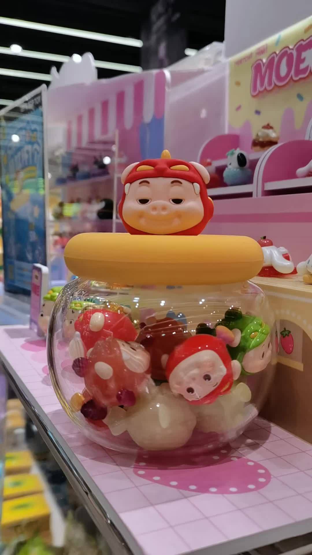 新奇特玩具 ggboy 玩个很新的东西 猪猪侠 大人也要玩玩具