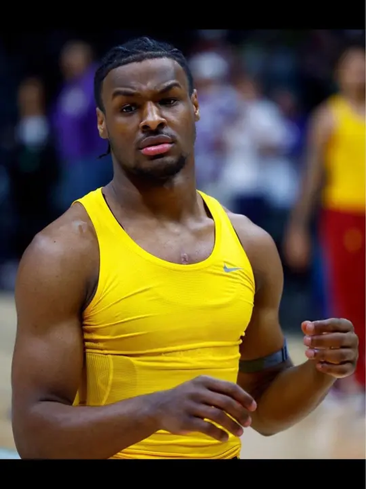 布朗尼已经顺利回归南加州大学篮球队,并开始了训练