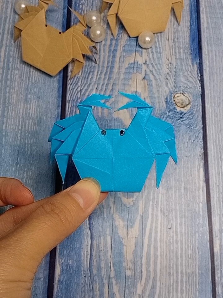 一张纸折出有趣的螃蟹🦀