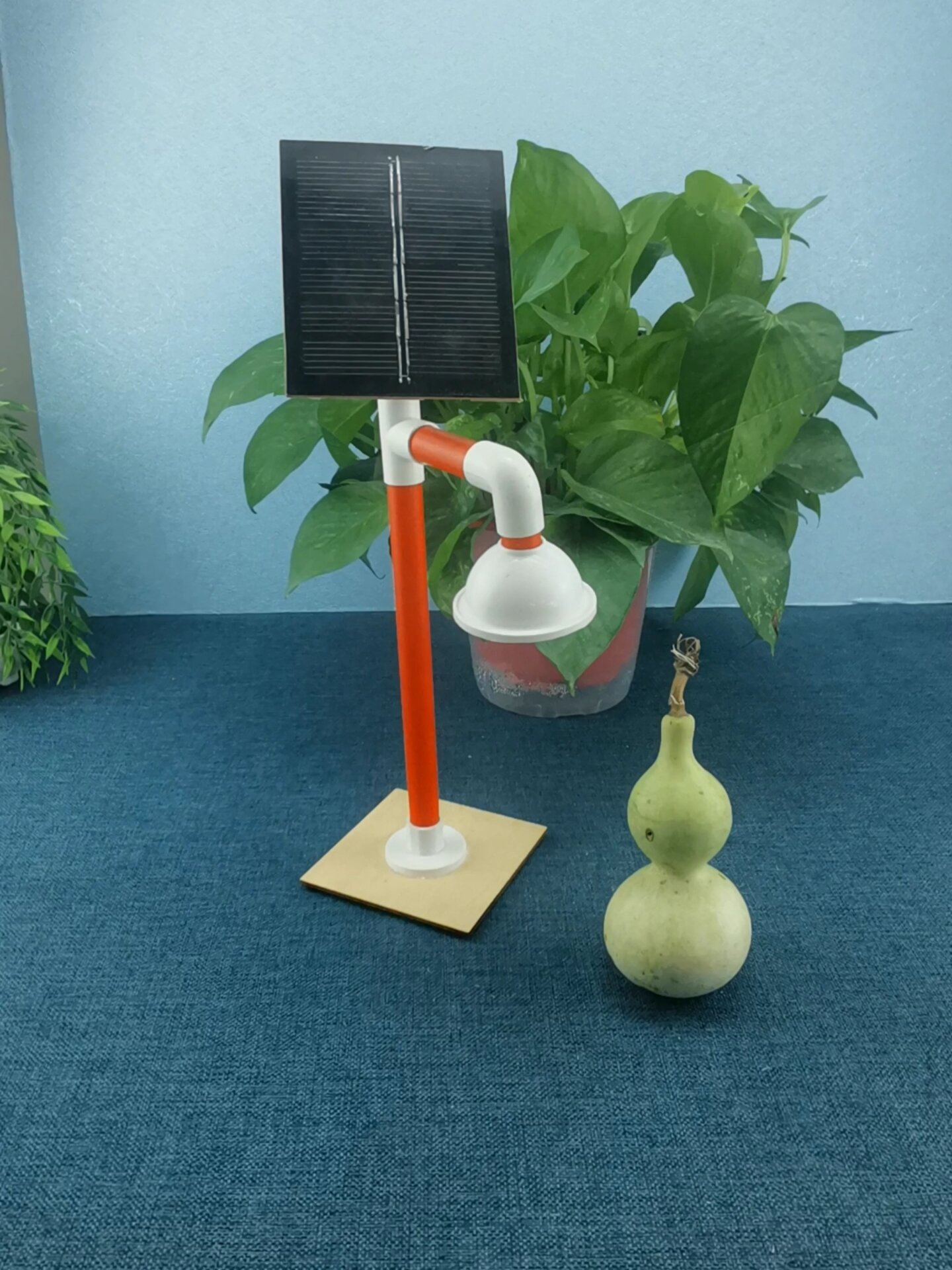 科技小制作小发明太阳能台灯-度小视