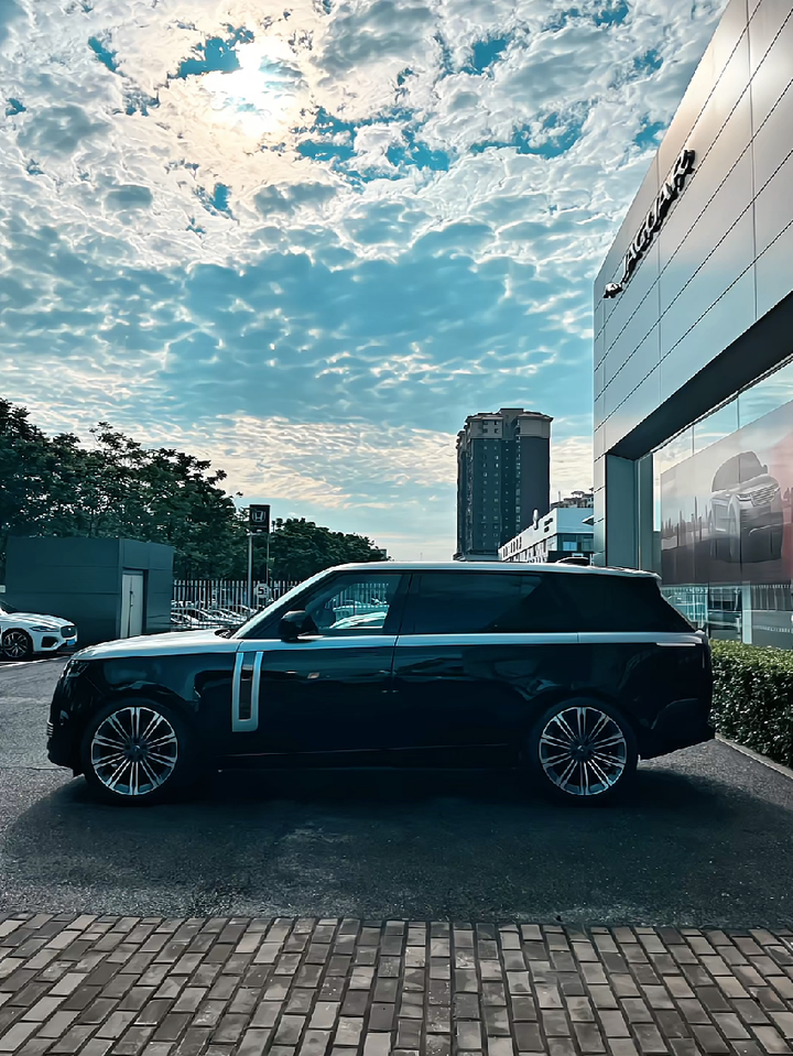 这双拼也太帅了吧路虎揽胜