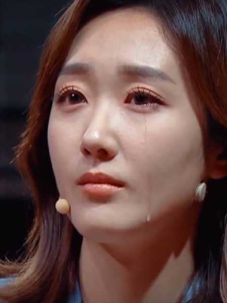 康震 老师含泪讲述《谁是最可爱的人》,感动全场……「悲伤」永远致敬