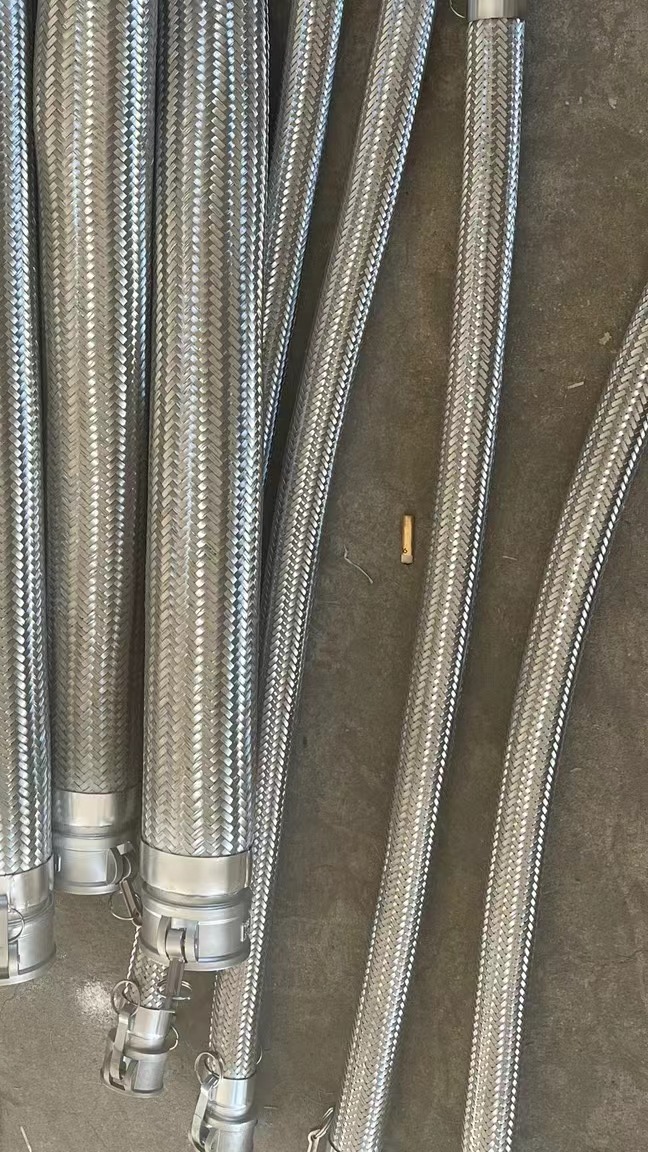 Manguera flexible de metal