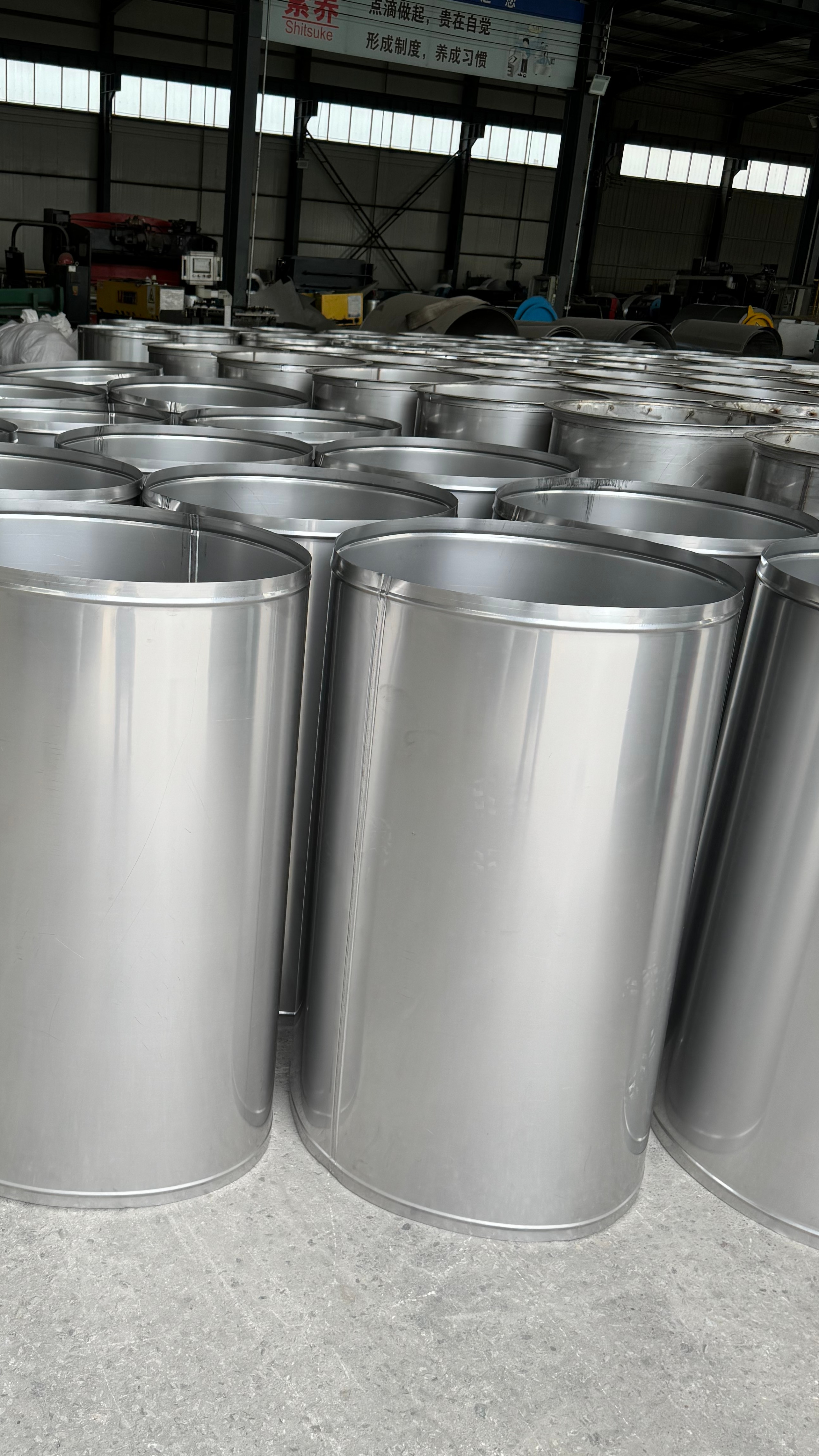 镀锌钢板风管,角铁共板法兰风管,不锈钢风管定制加工厂家