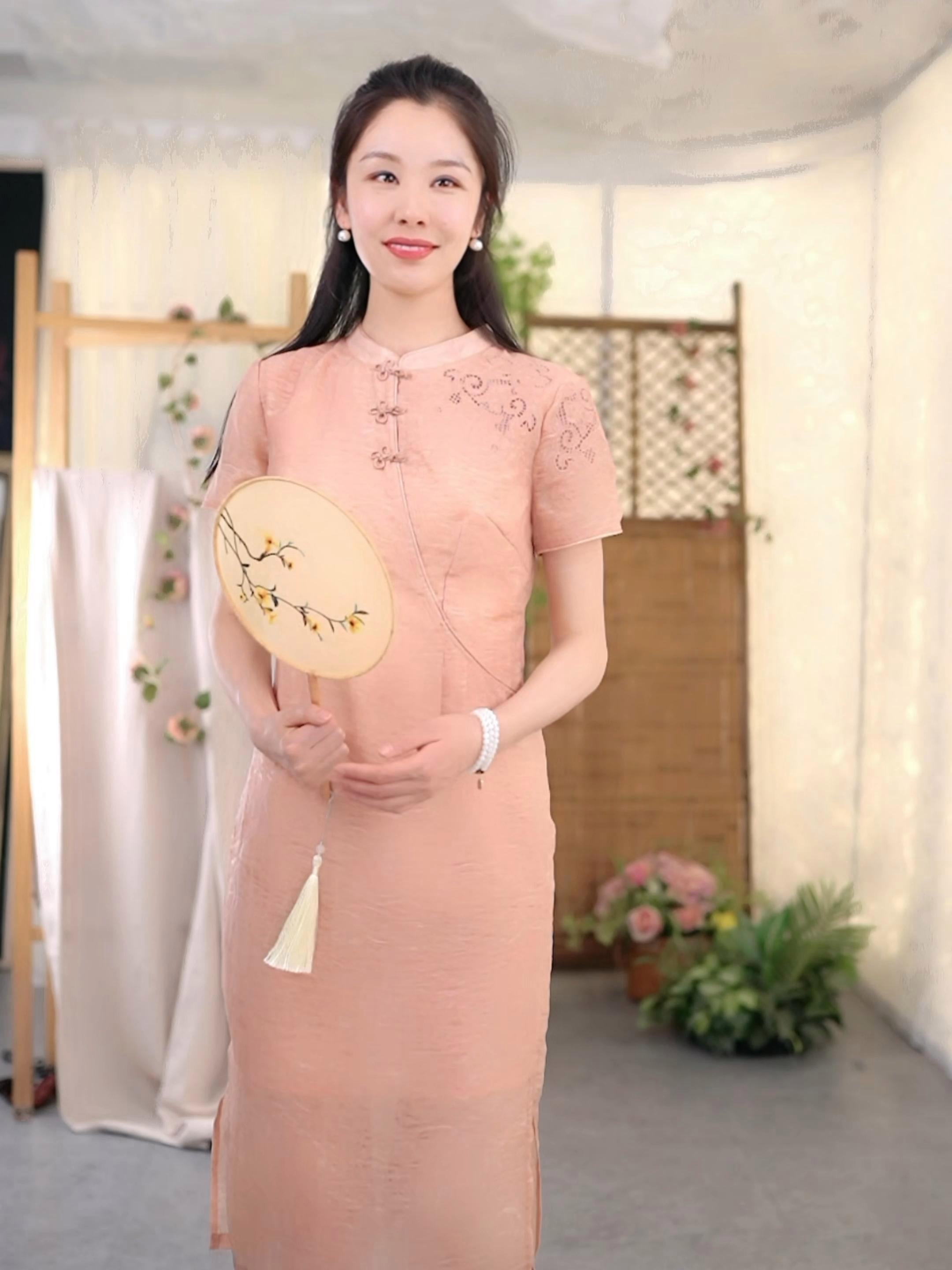 且停,且忘,且随风 国风古韵 旗袍秀一秀女子好温柔 精致优雅 优雅旗袍