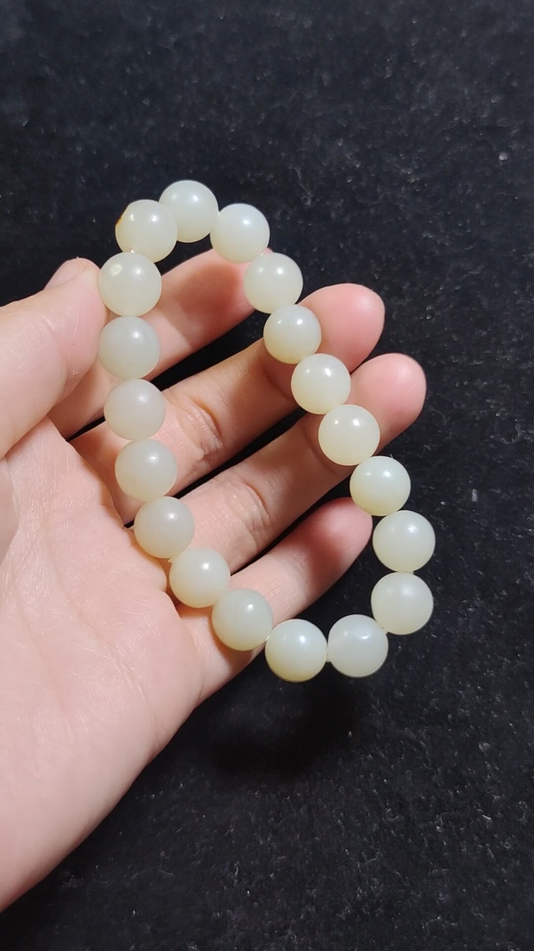 和田玉籽料圆珠手串直径10毫米