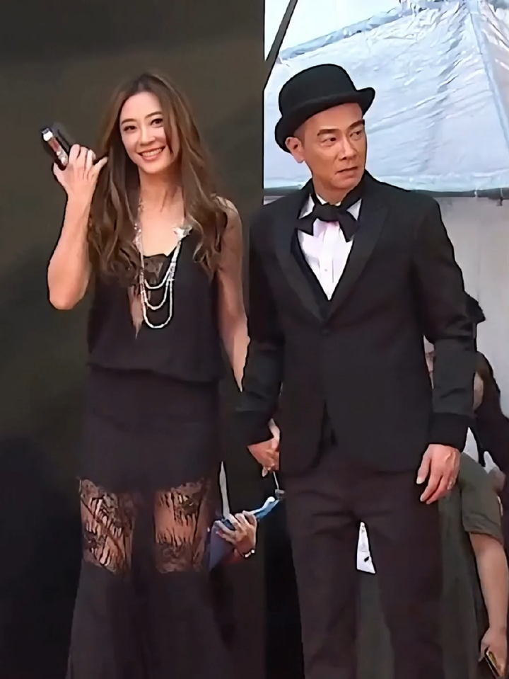 陈小春,一对令人羡慕的夫妻